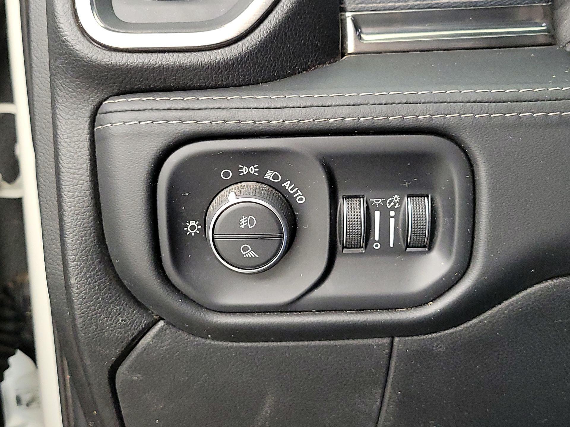 Thumbnail: 2019 RAM 3500 - 13