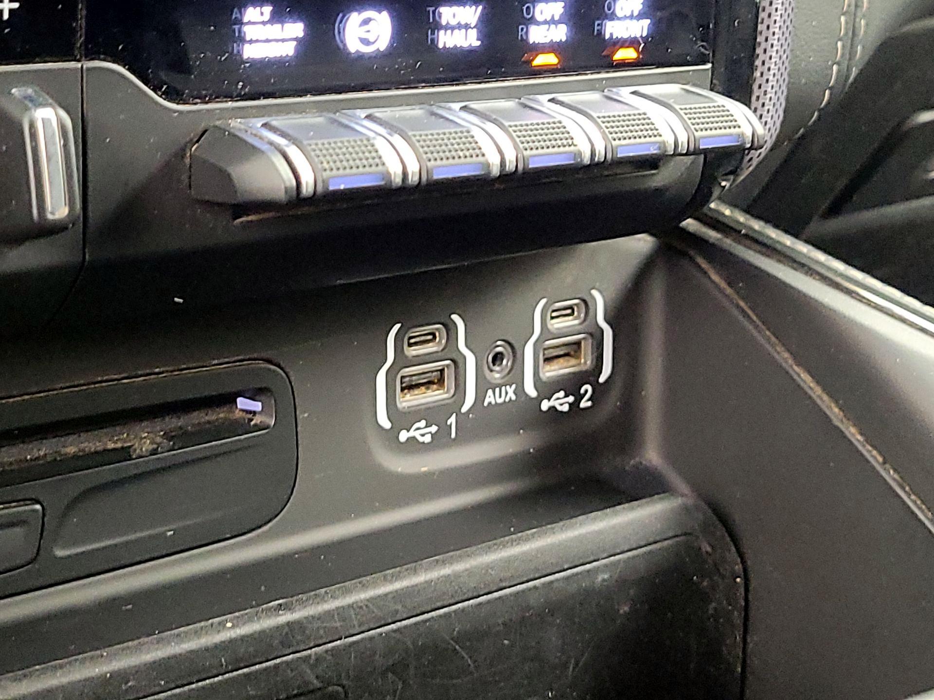 Thumbnail: 2019 RAM 3500 - 19