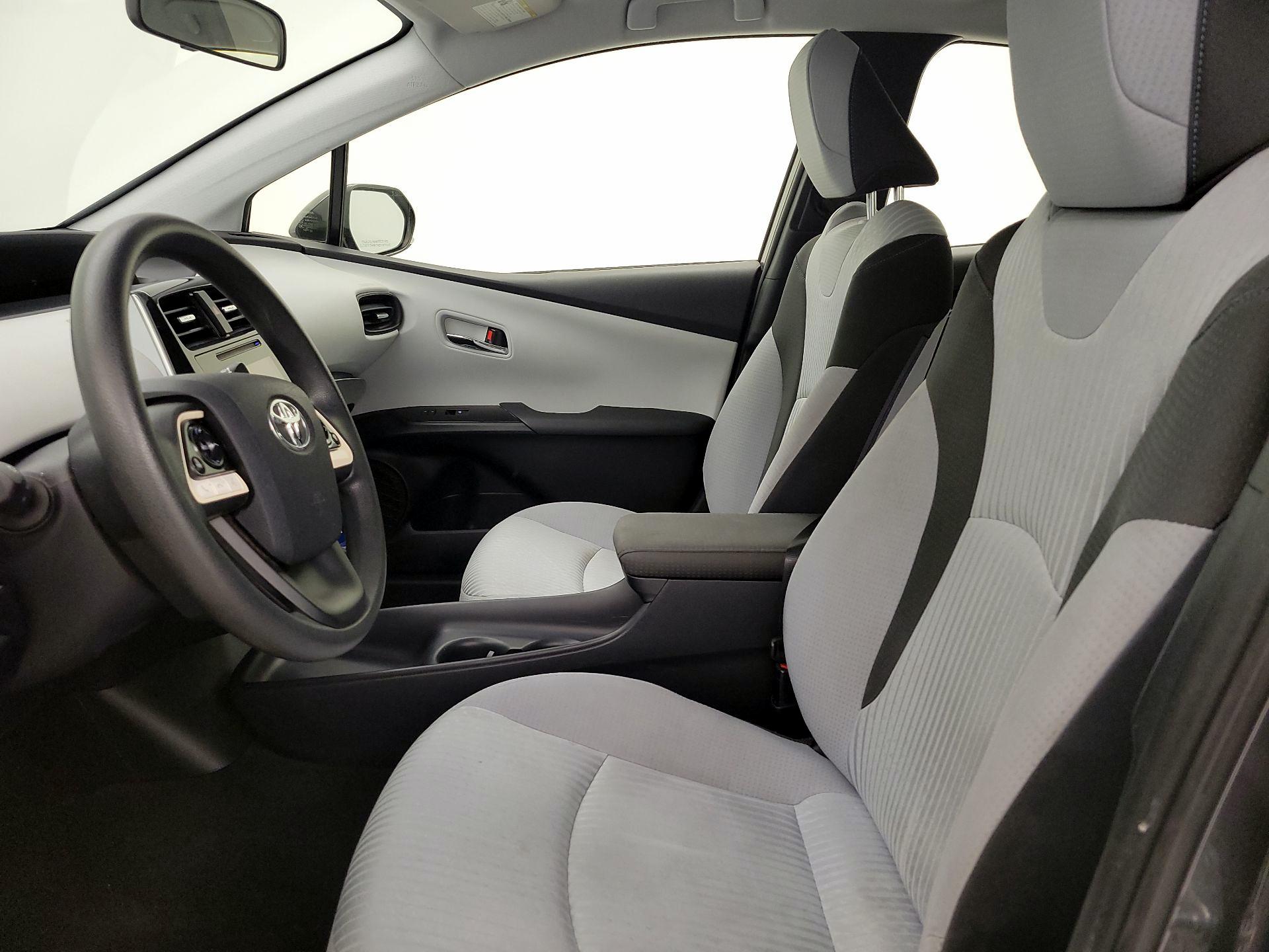 Thumbnail: 2016 Toyota Prius - 11