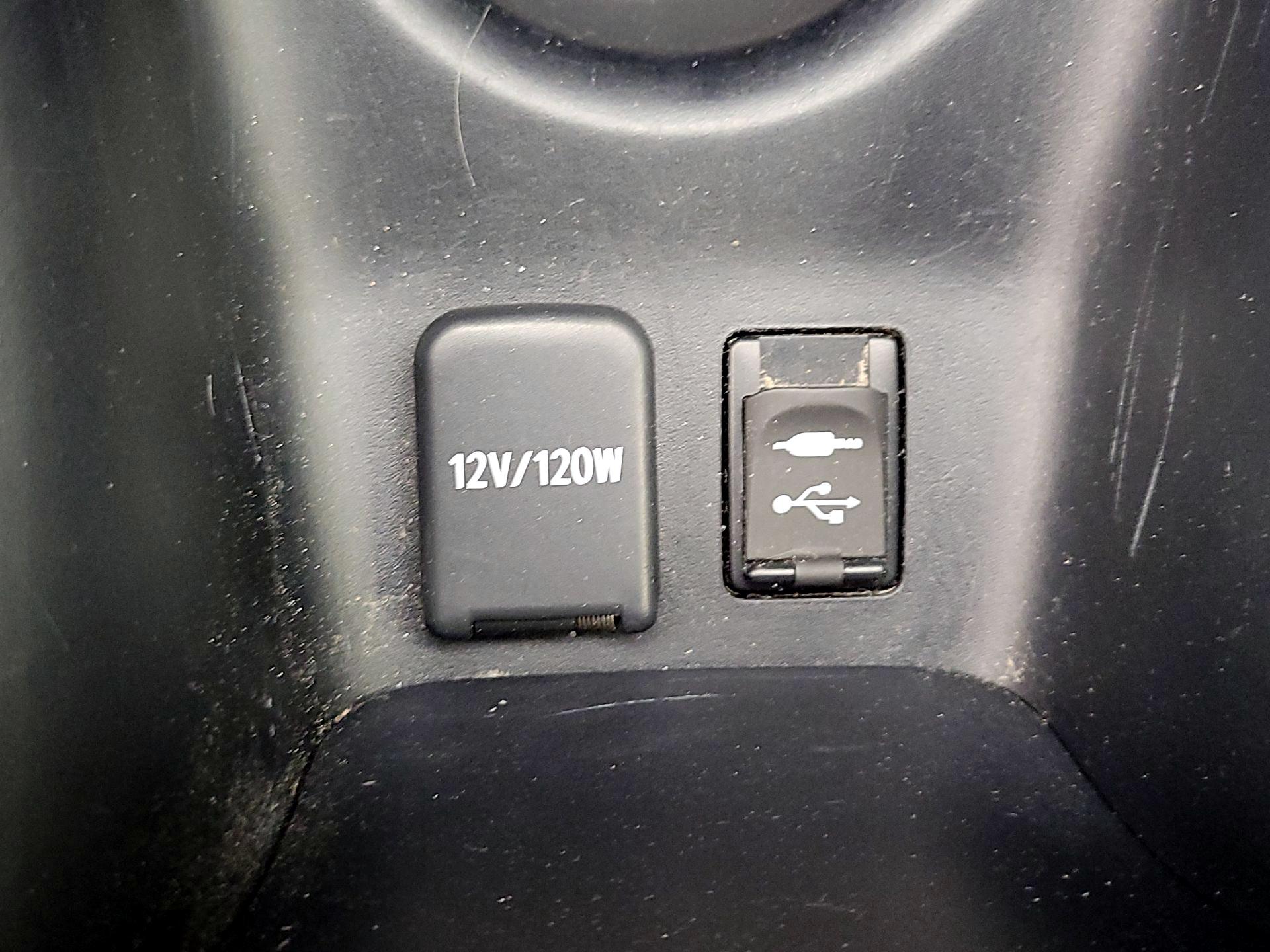 Thumbnail: 2016 Toyota Prius - 18