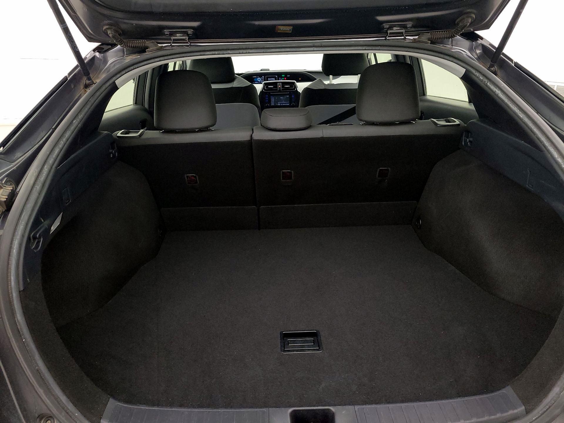 Thumbnail: 2016 Toyota Prius - 20