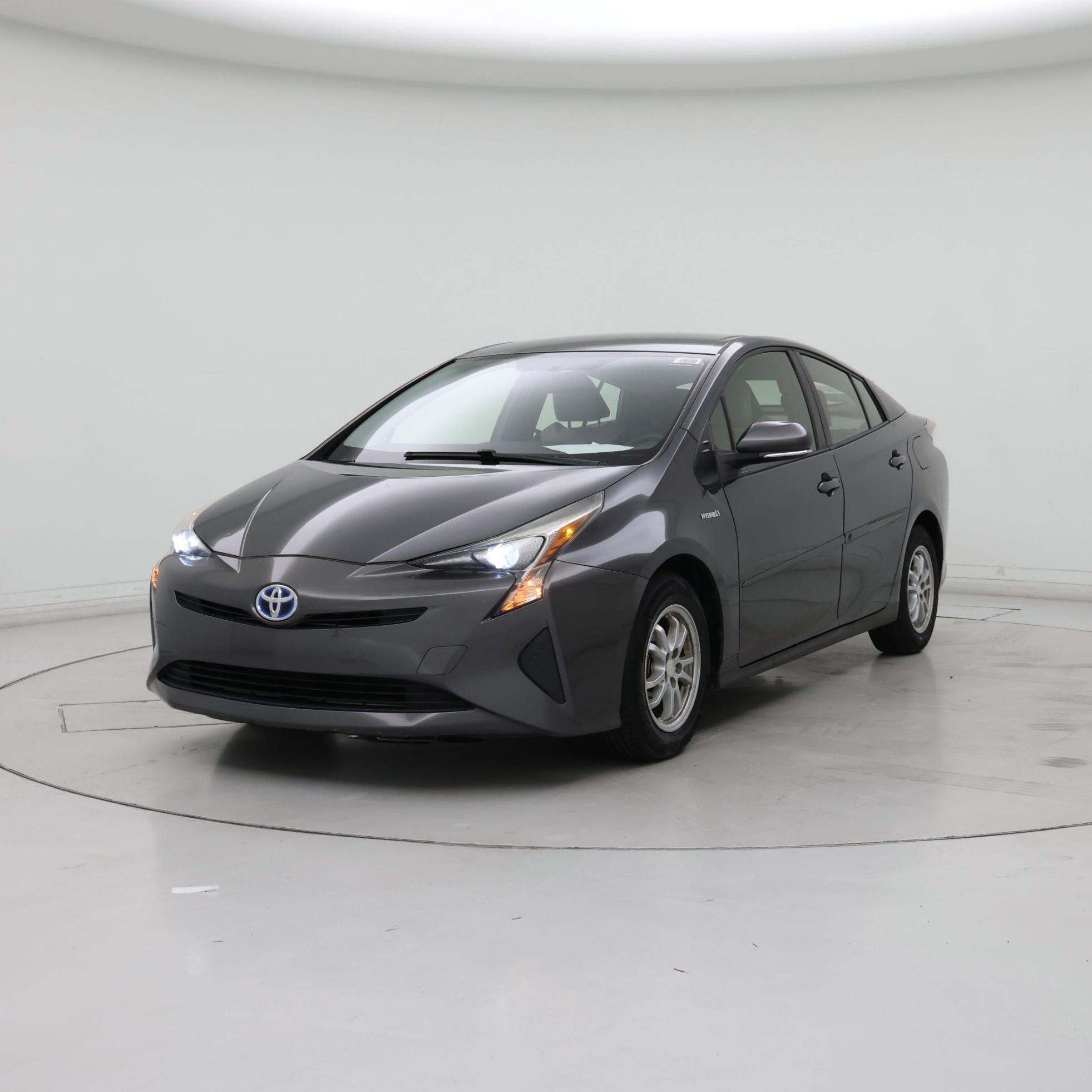 Thumbnail: 2016 Toyota Prius - 4