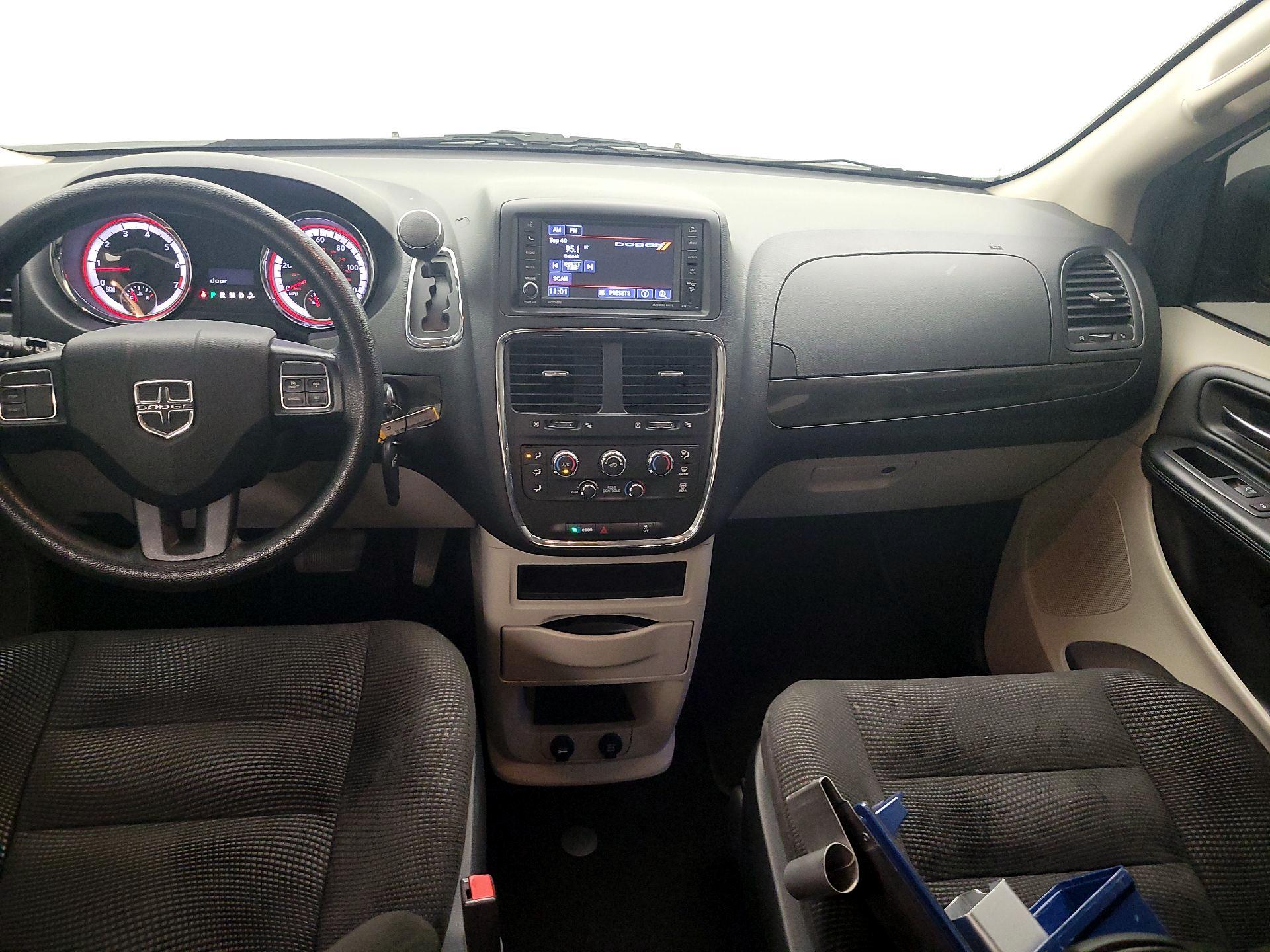Thumbnail: 2020 Dodge Grand Caravan - 9