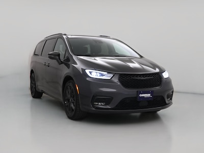 Gray 2022 Chrysler Pacifica Limited