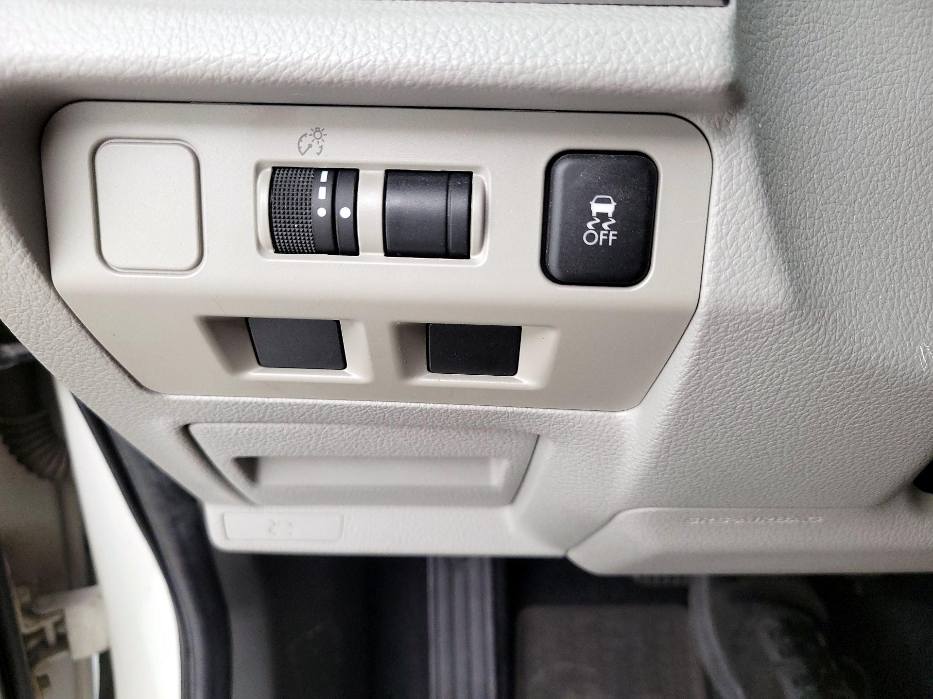 Thumbnail: 2018 Subaru Forester - 13