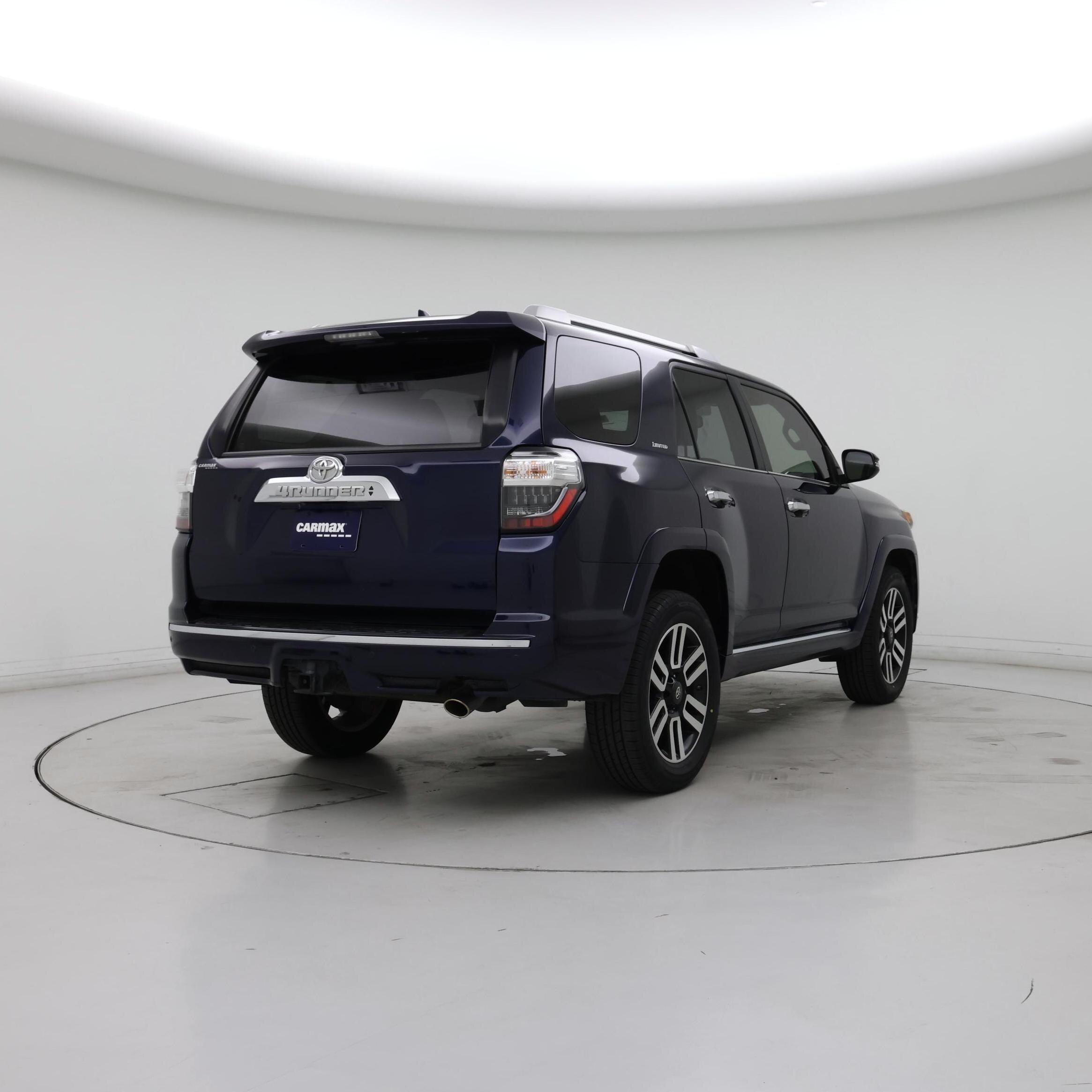 Thumbnail: 2017 Toyota 4Runner - 8