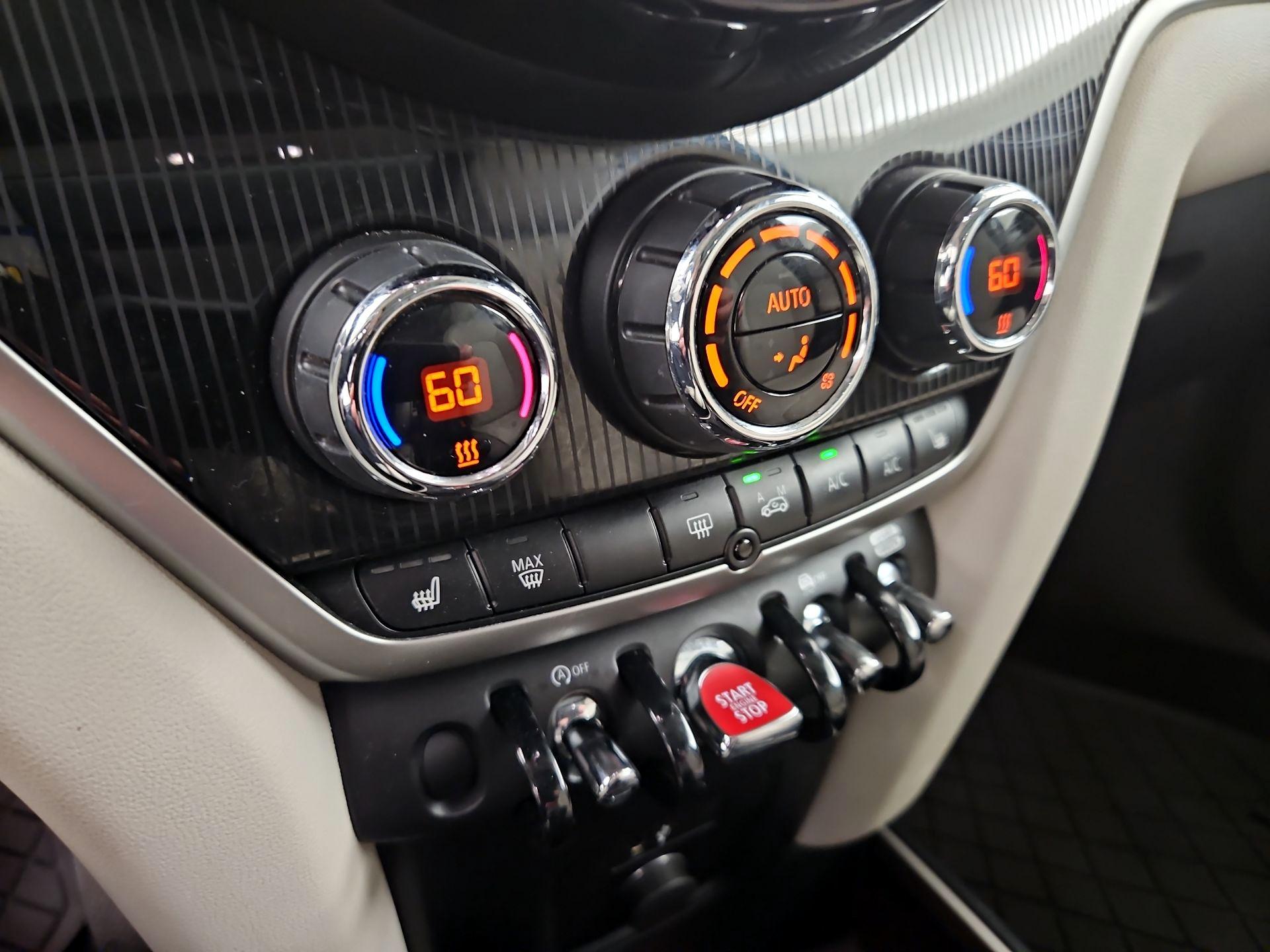 Thumbnail: 2020 MINI Cooper Countryman - 16