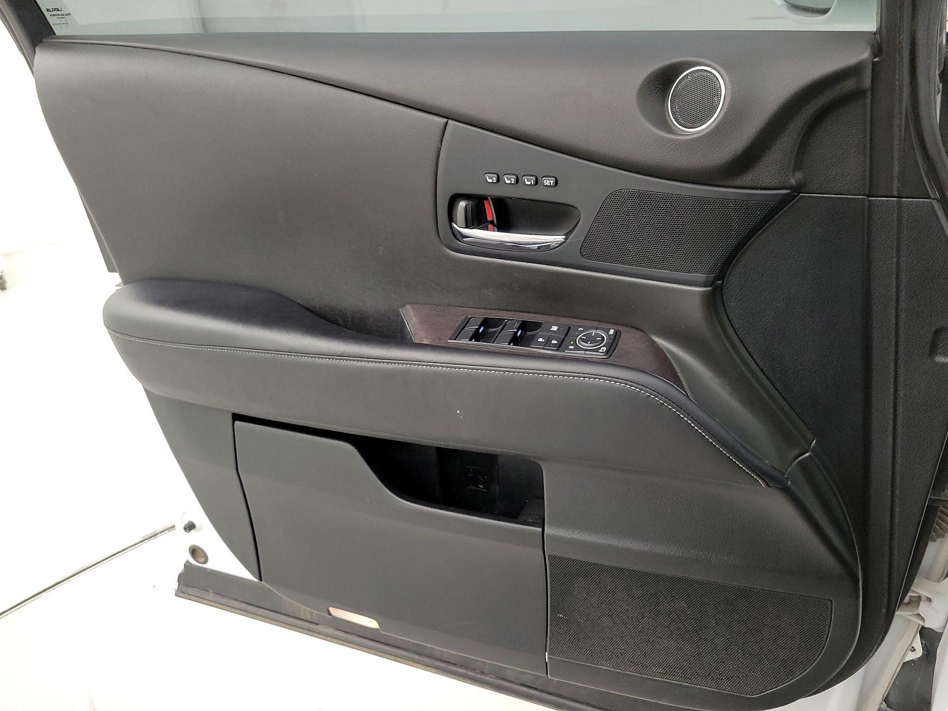 Thumbnail: 2015 Lexus RX - 12