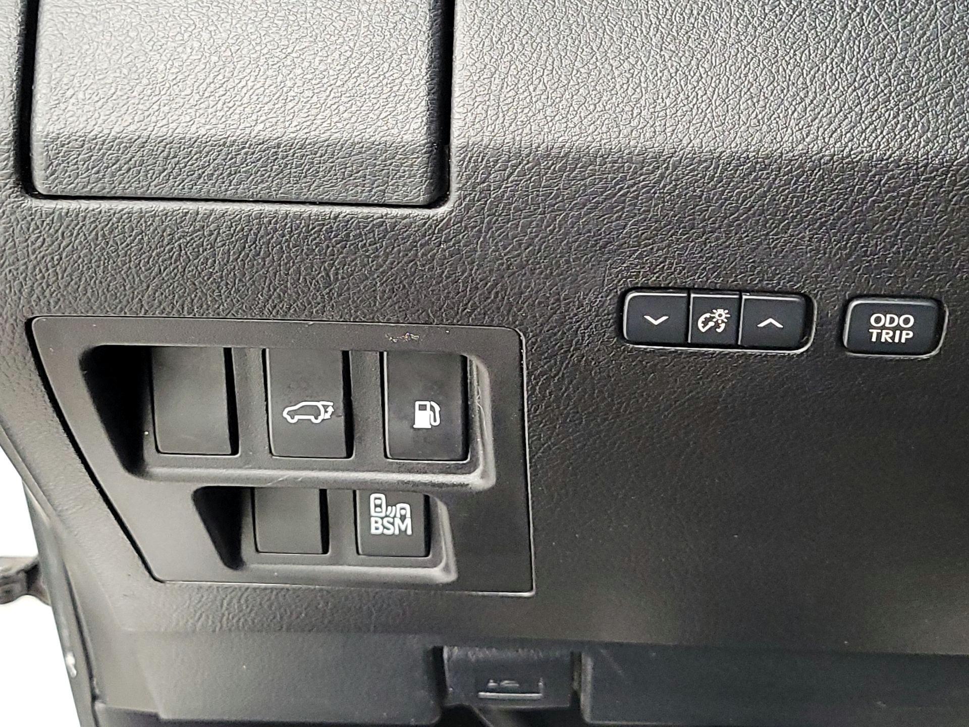 Thumbnail: 2015 Lexus RX - 13