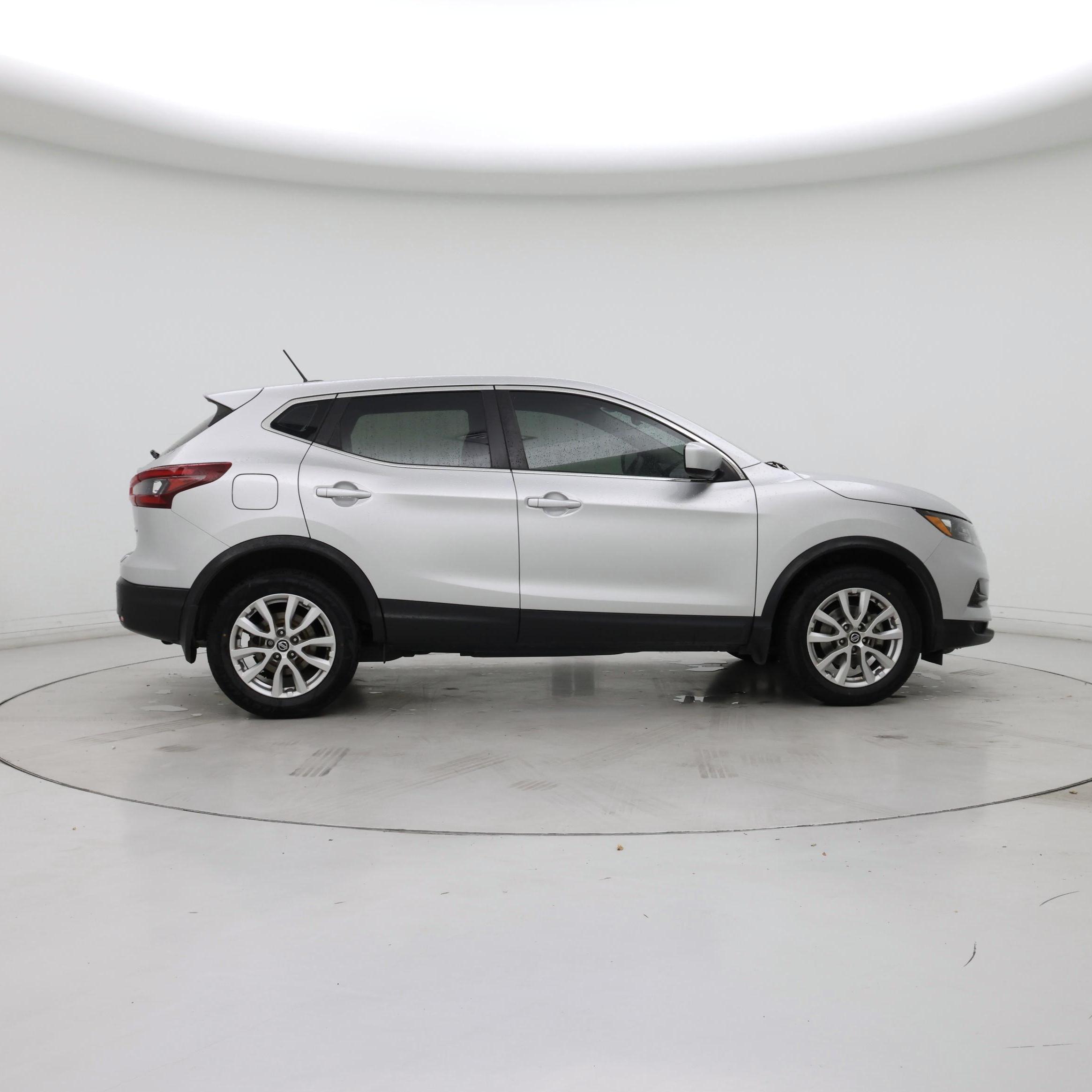 Thumbnail: 2021 Nissan Rogue Sport - 7