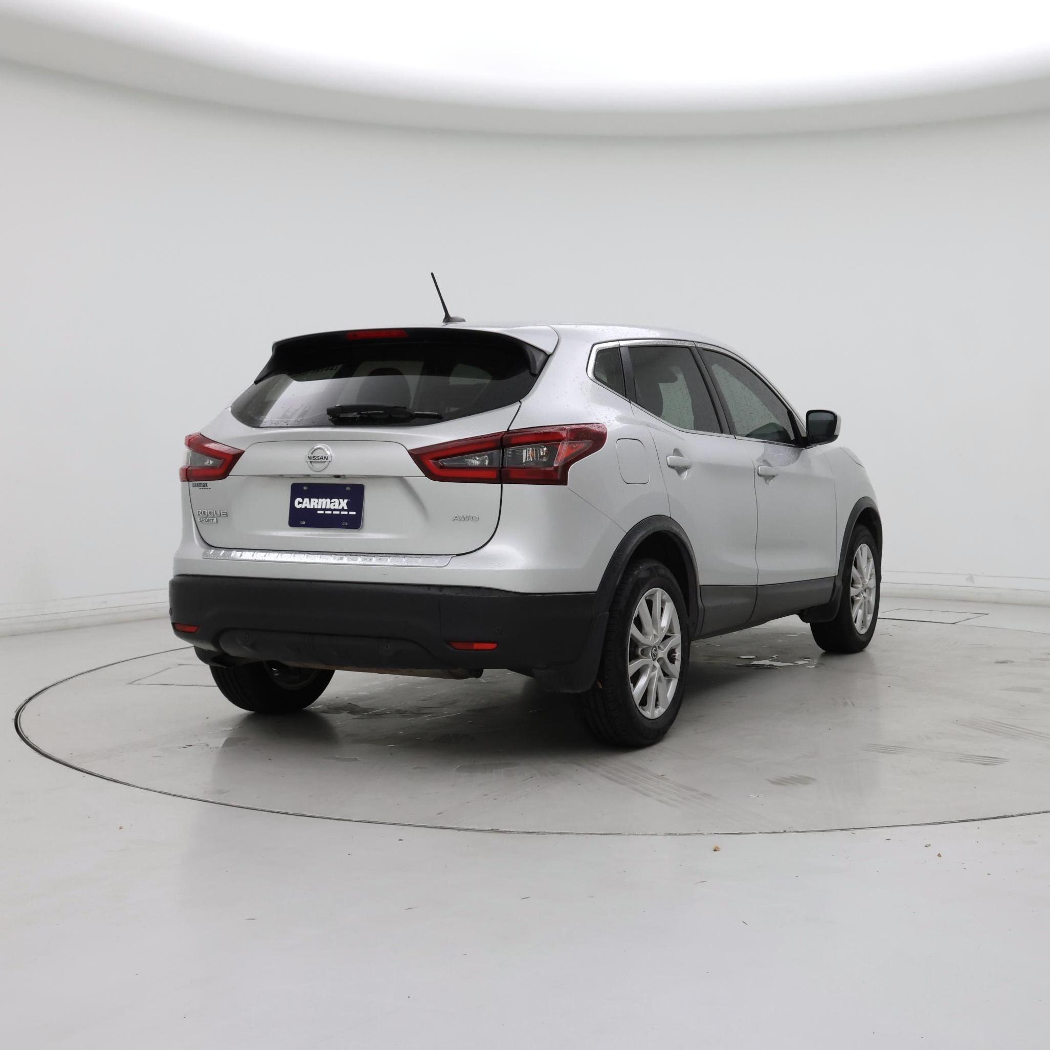 Thumbnail: 2021 Nissan Rogue Sport - 8