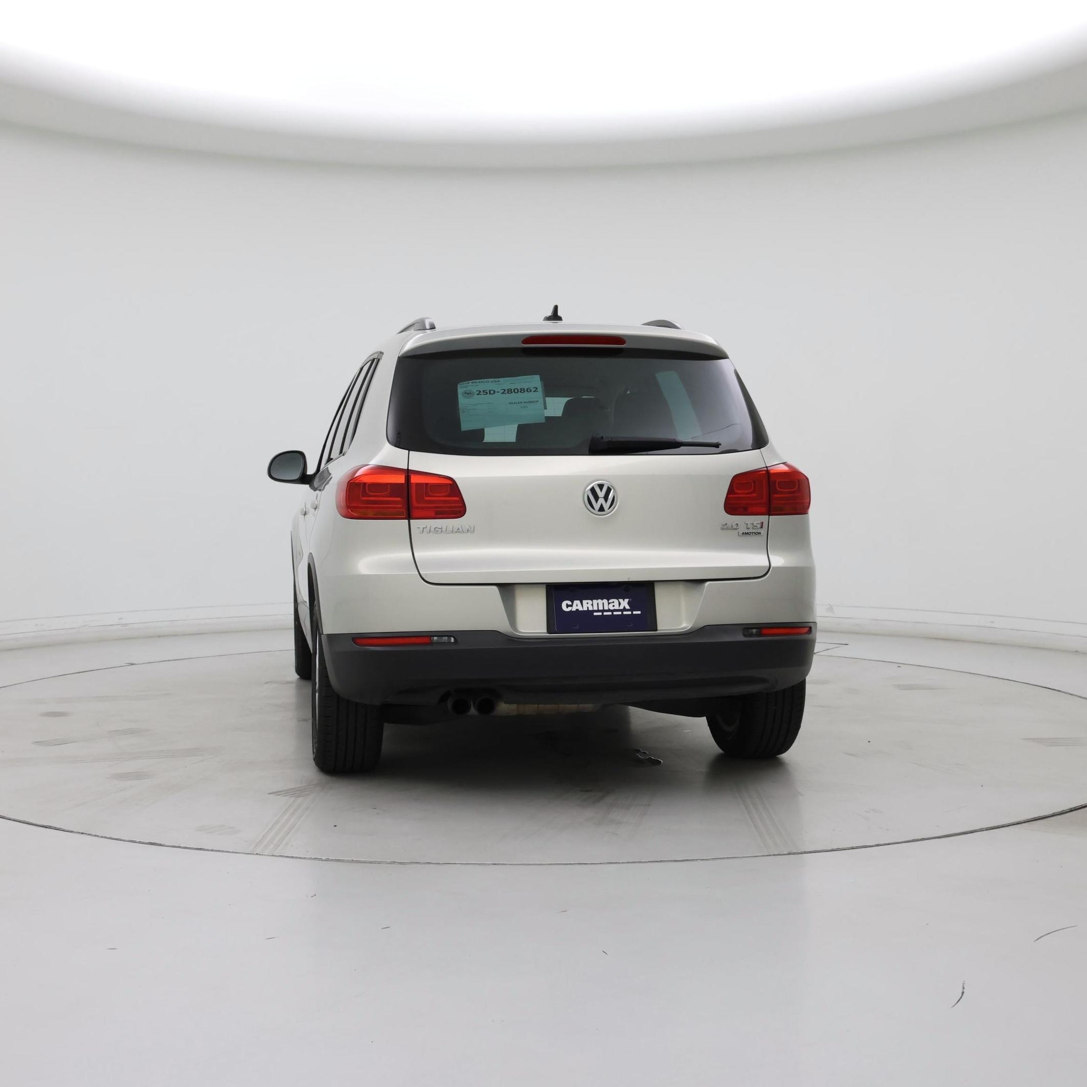 Thumbnail: 2015 Volkswagen Tiguan - 6