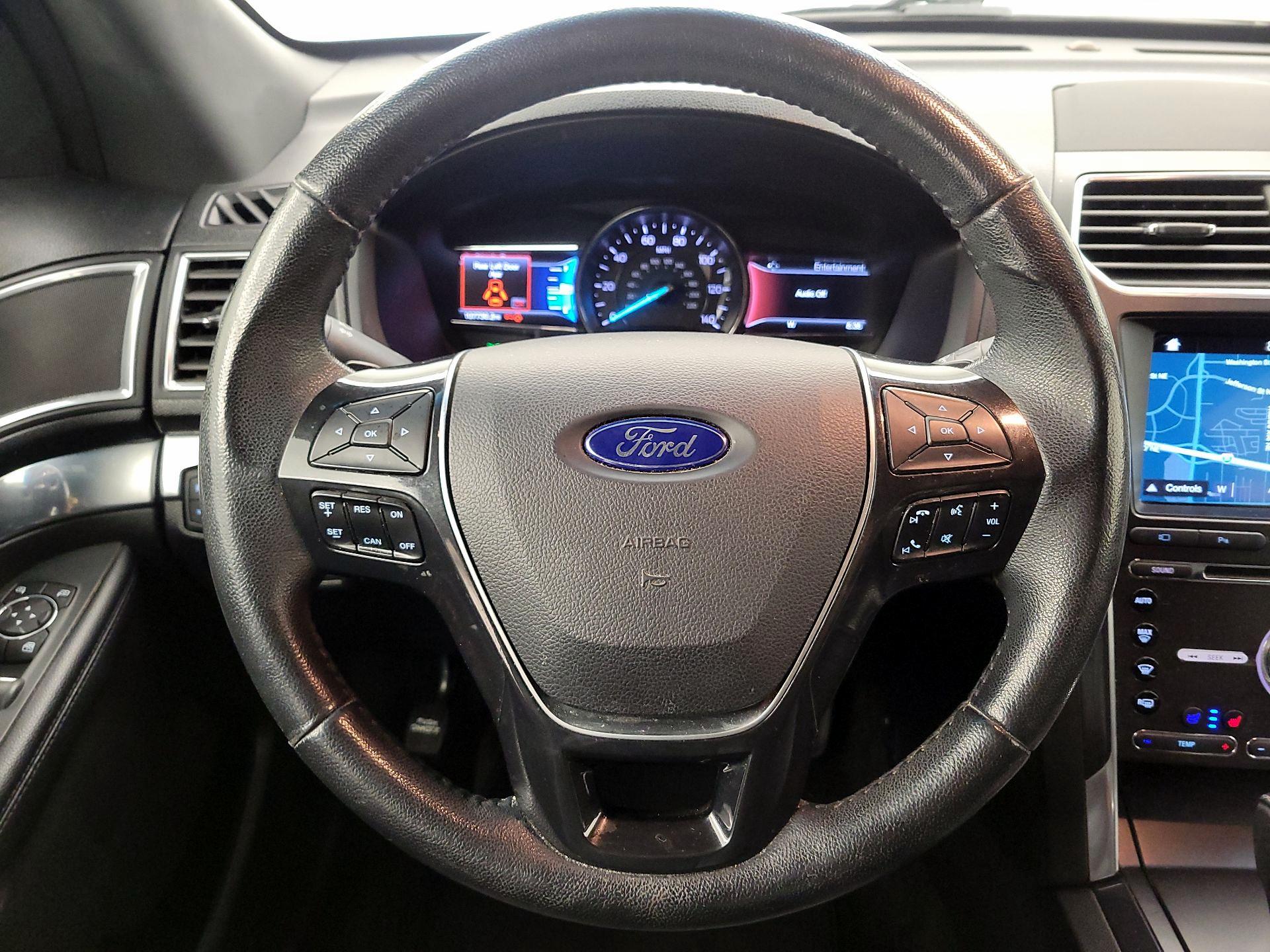 Thumbnail: 2017 Ford Explorer - 10