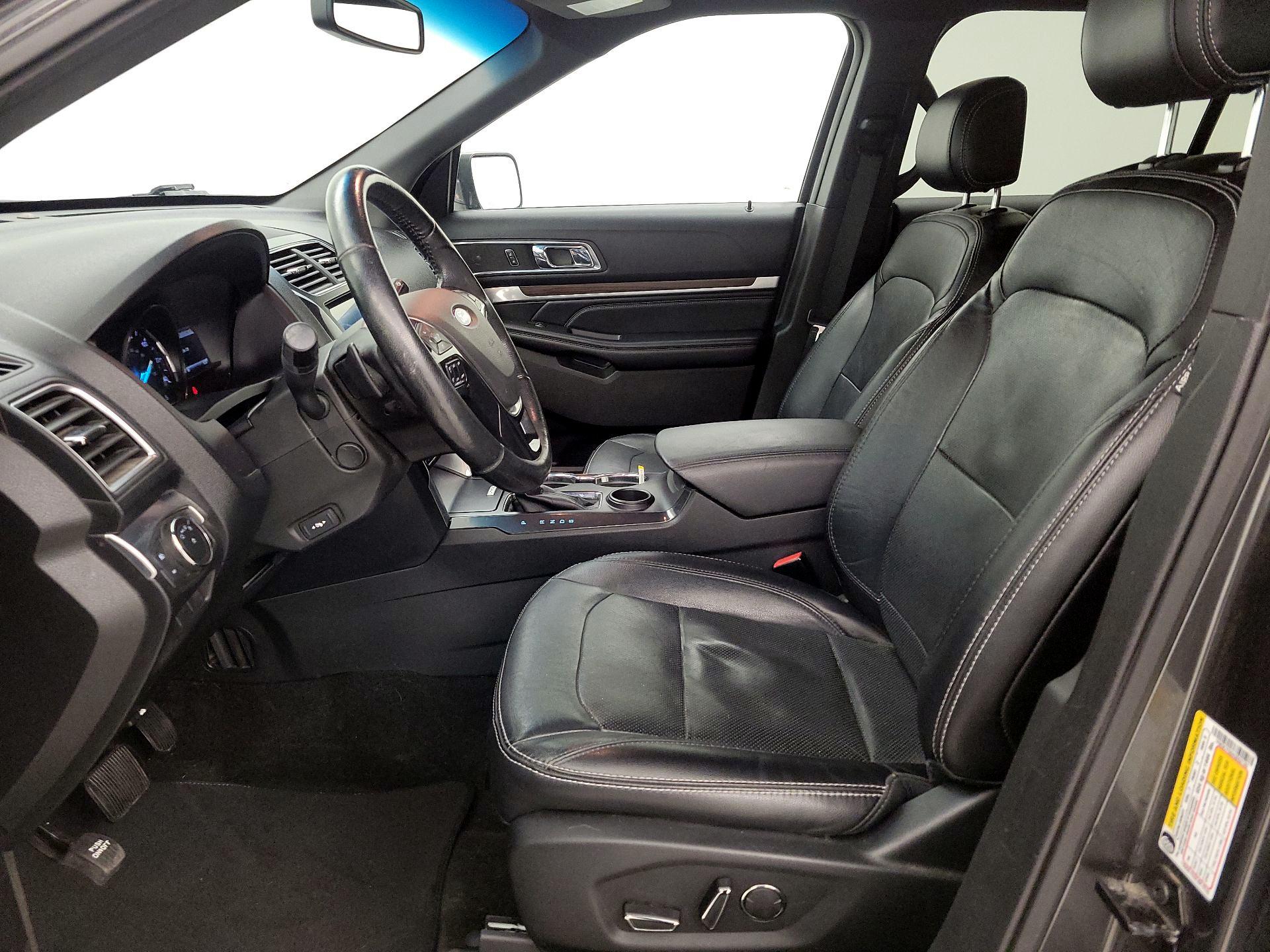 Thumbnail: 2017 Ford Explorer - 11