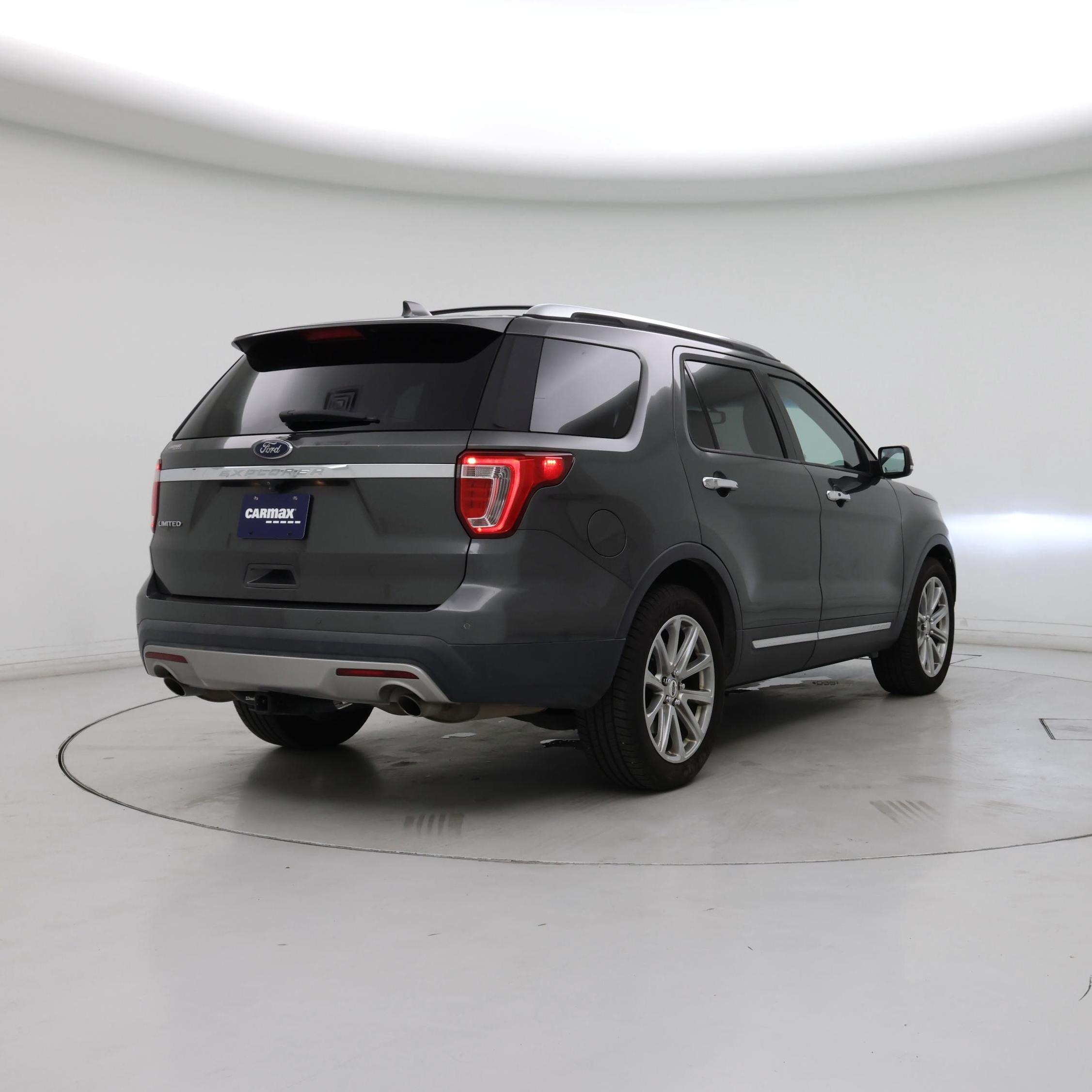 Thumbnail: 2017 Ford Explorer - 8