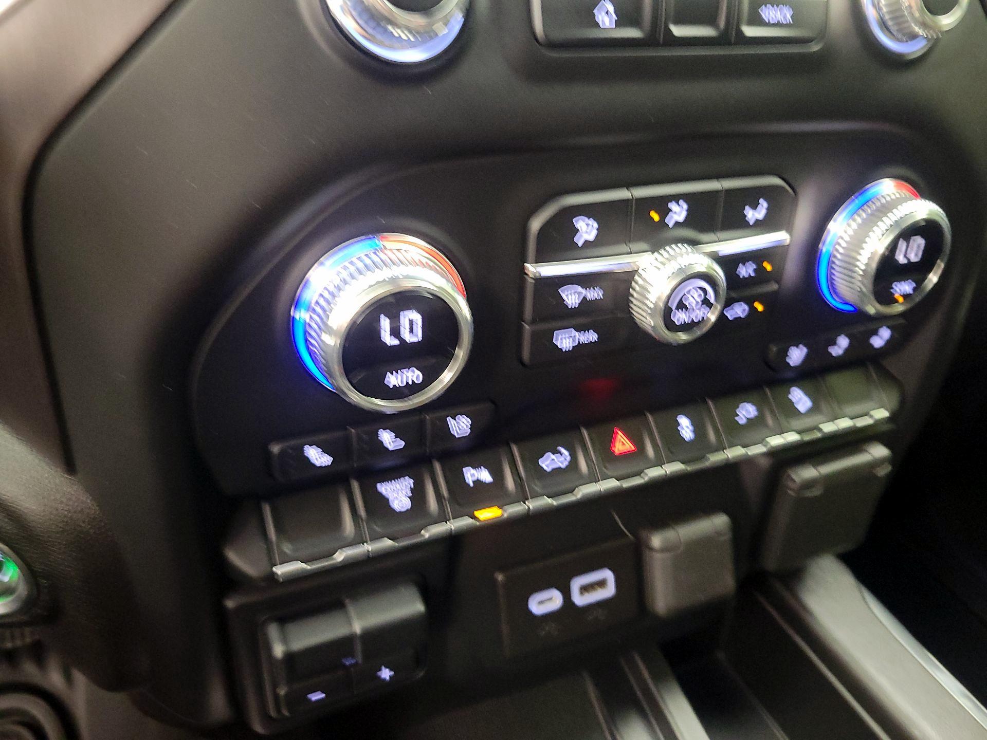 Thumbnail: 2022 GMC Sierra 2500 - 14