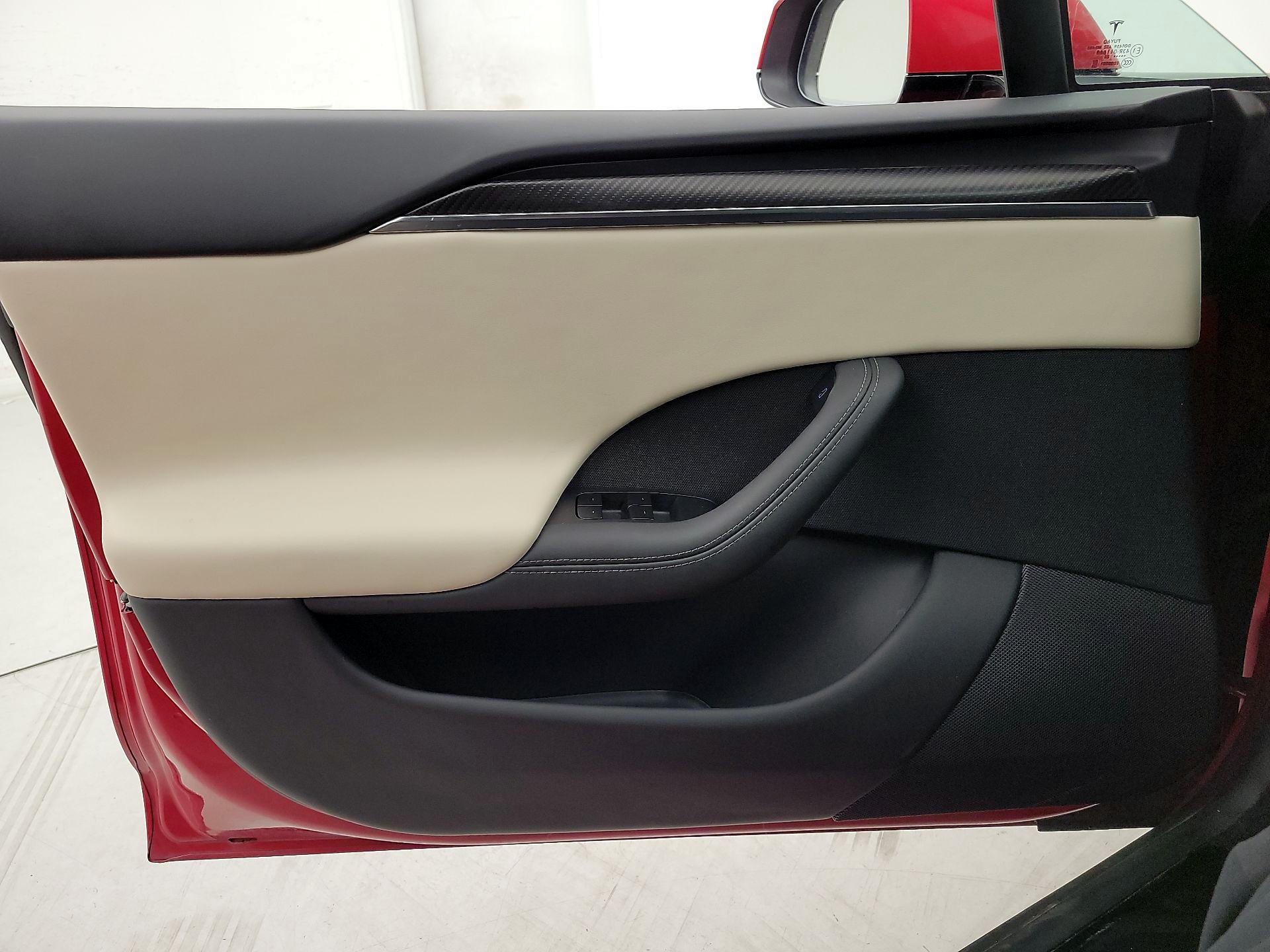 Thumbnail: 2021 Tesla Model S - 12