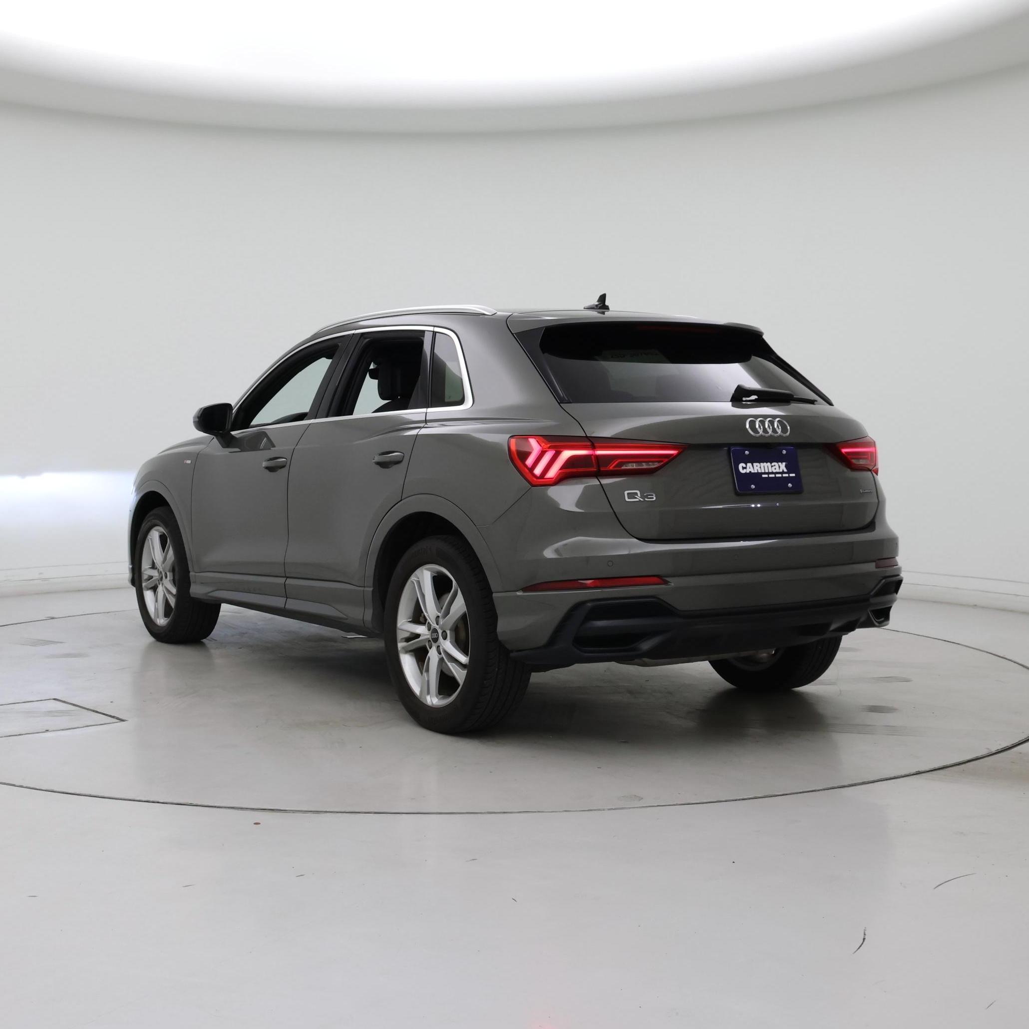 Thumbnail: 2021 Audi Q3 - 2