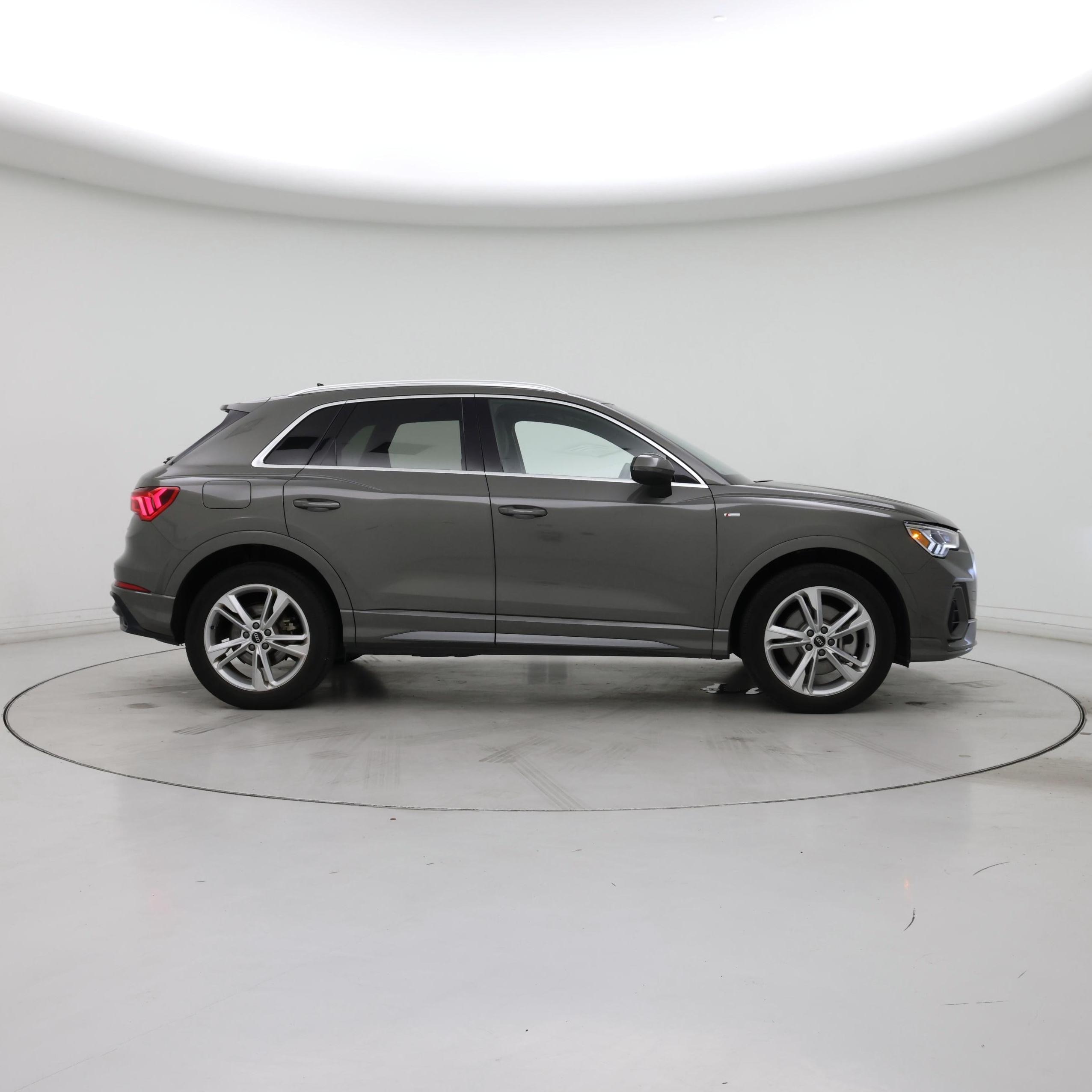 Thumbnail: 2021 Audi Q3 - 7