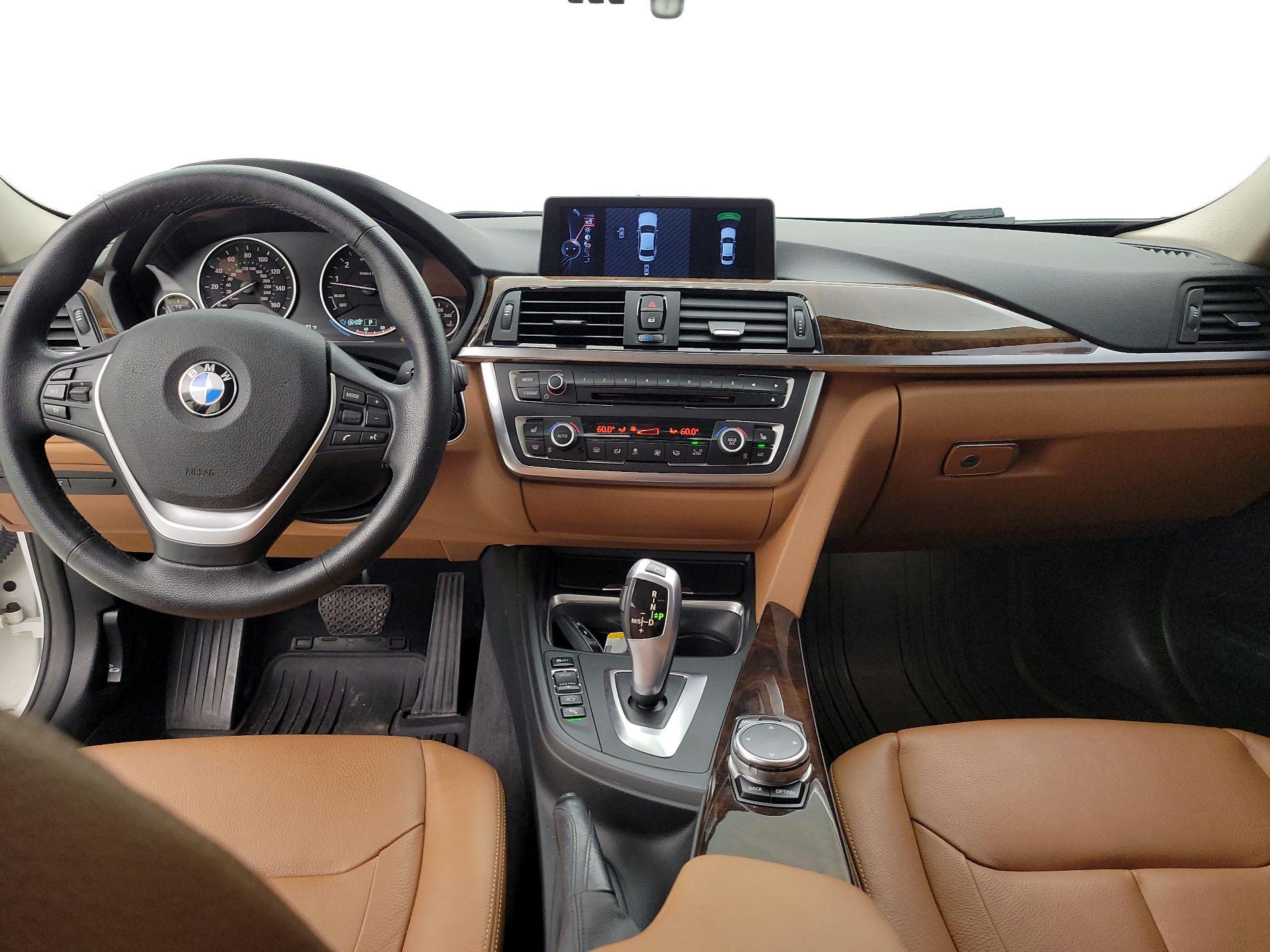 Thumbnail: 2015 BMW 3 Series - 9