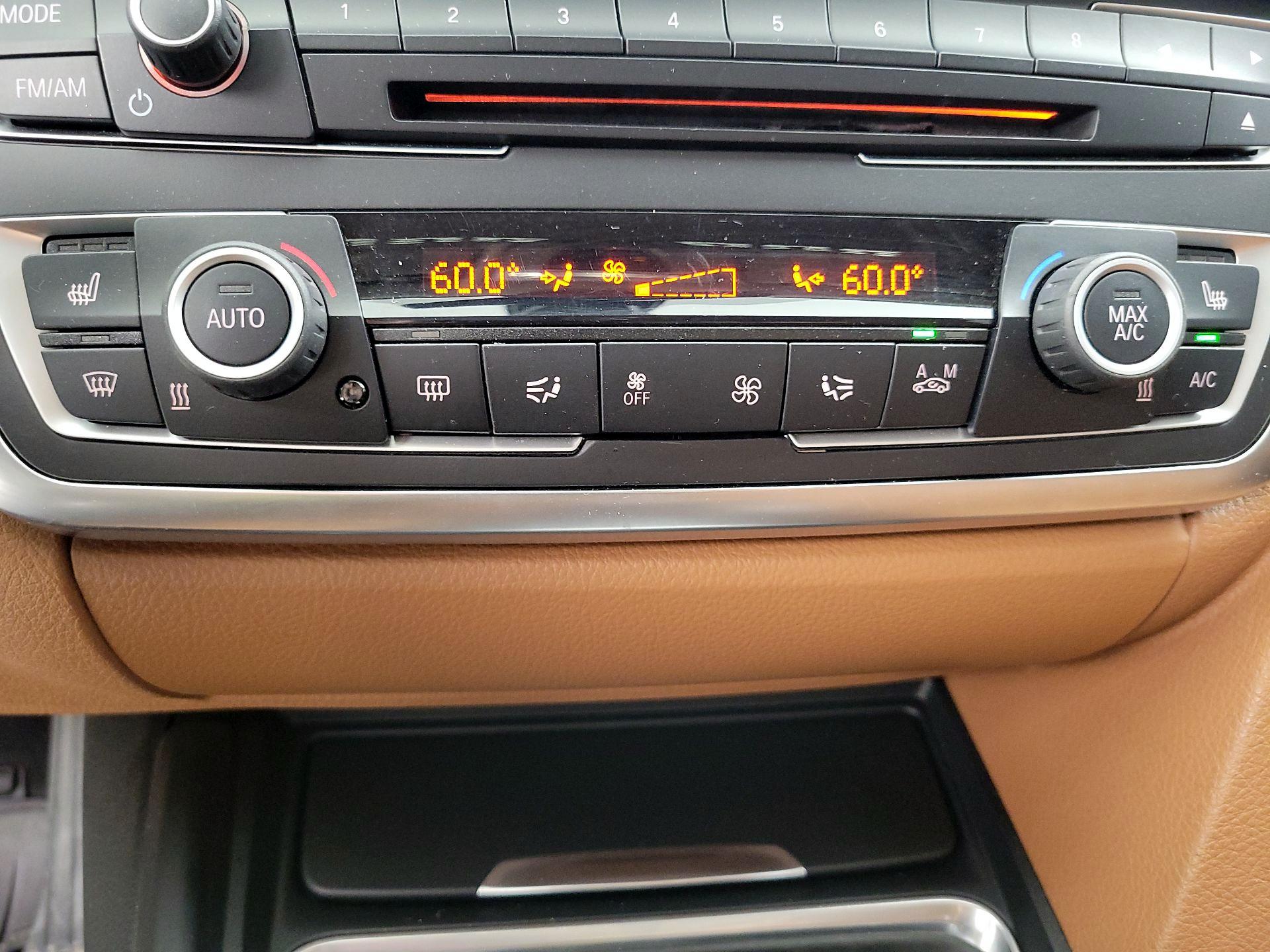 Thumbnail: 2015 BMW 3 Series - 15