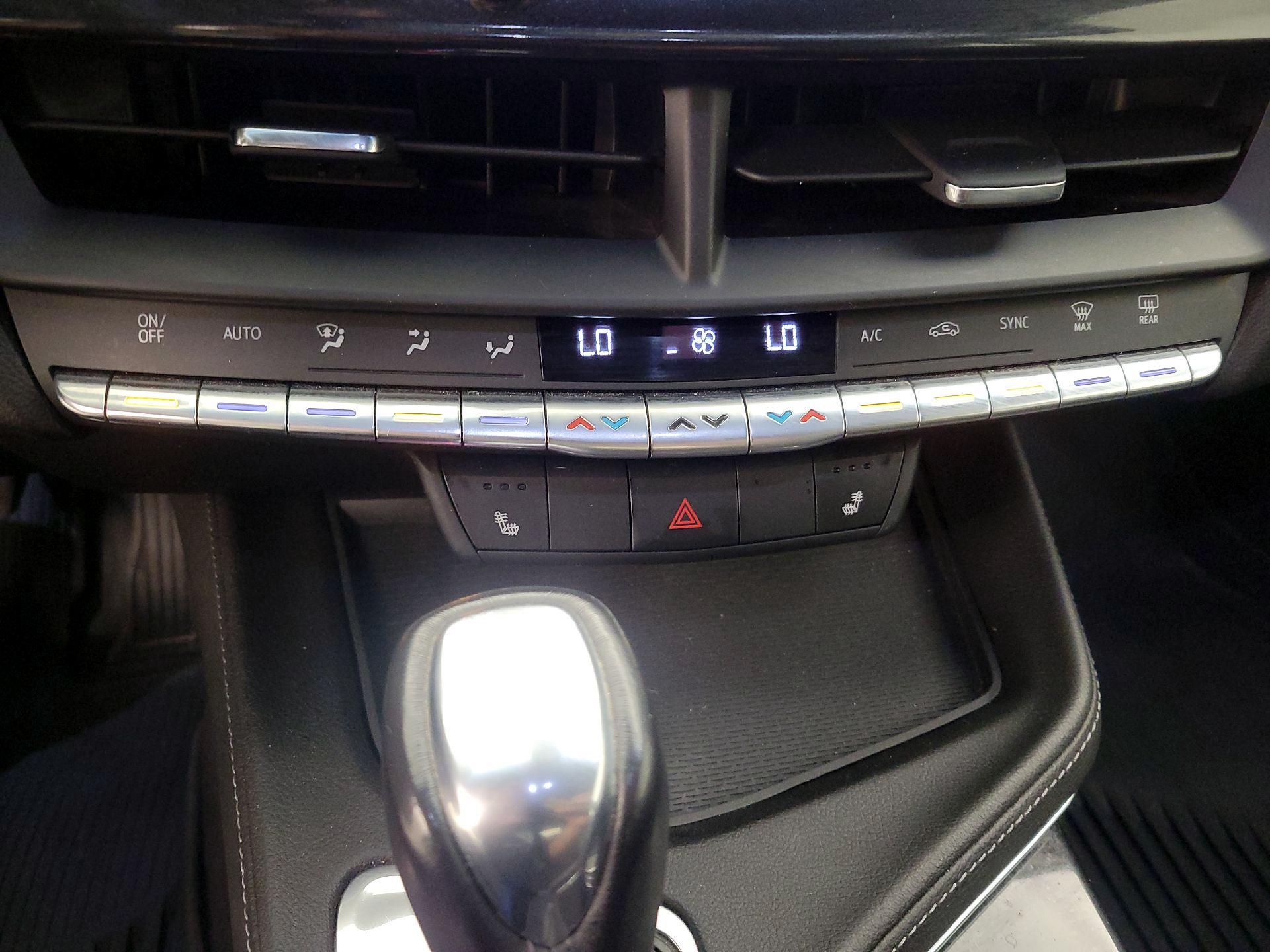 Thumbnail: 2021 Cadillac CT4 - 16