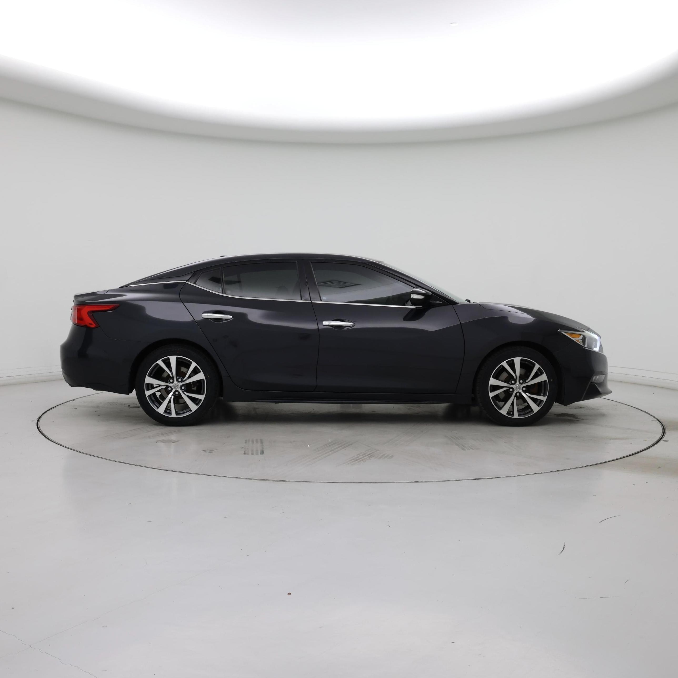 Thumbnail: 2017 Nissan Maxima - 7