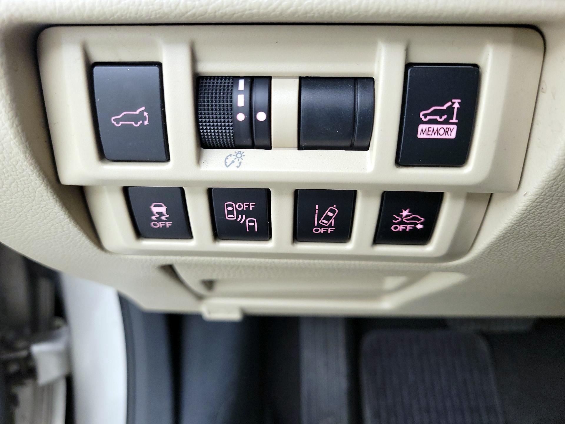 Thumbnail: 2018 Subaru Outback - 13