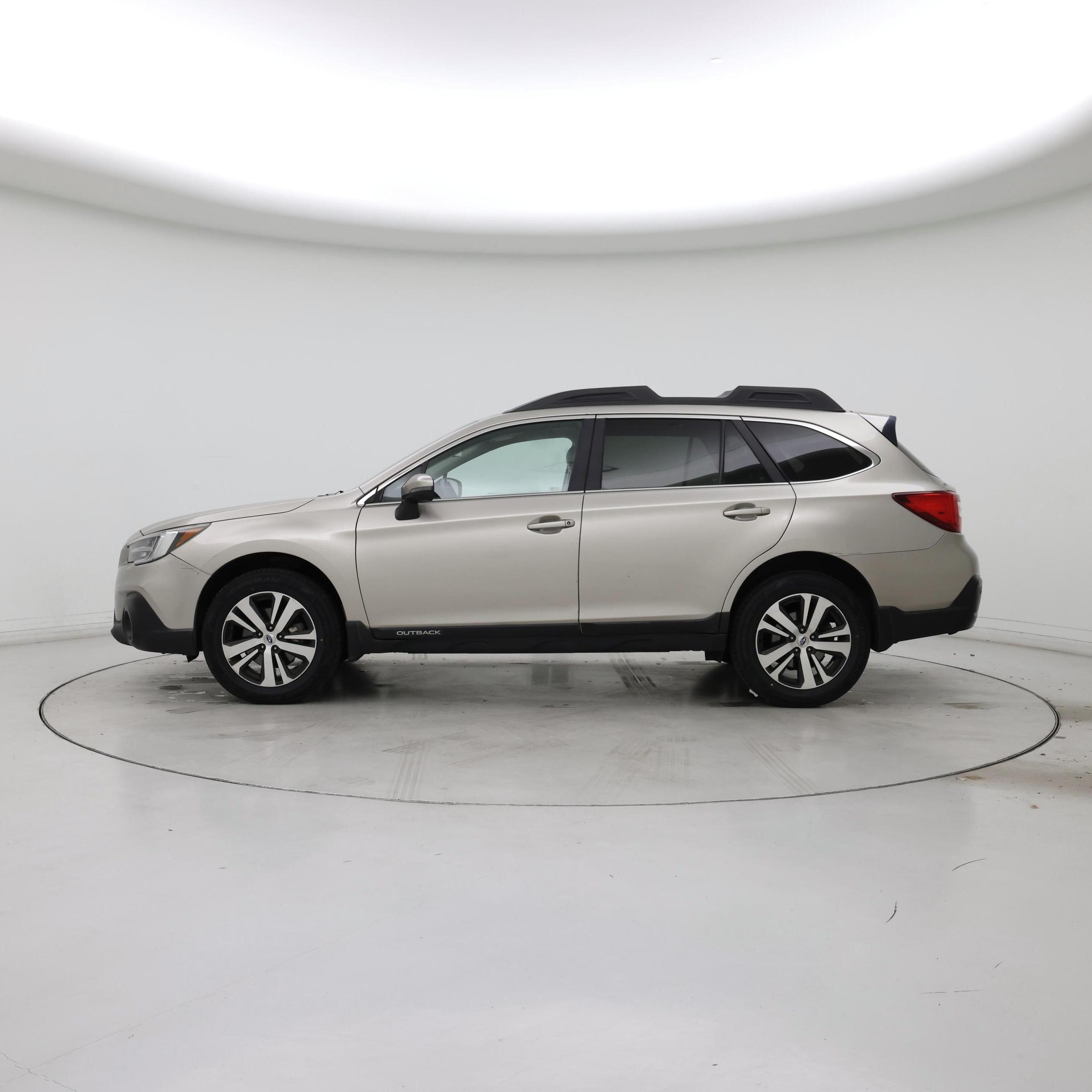 Thumbnail: 2018 Subaru Outback - 3