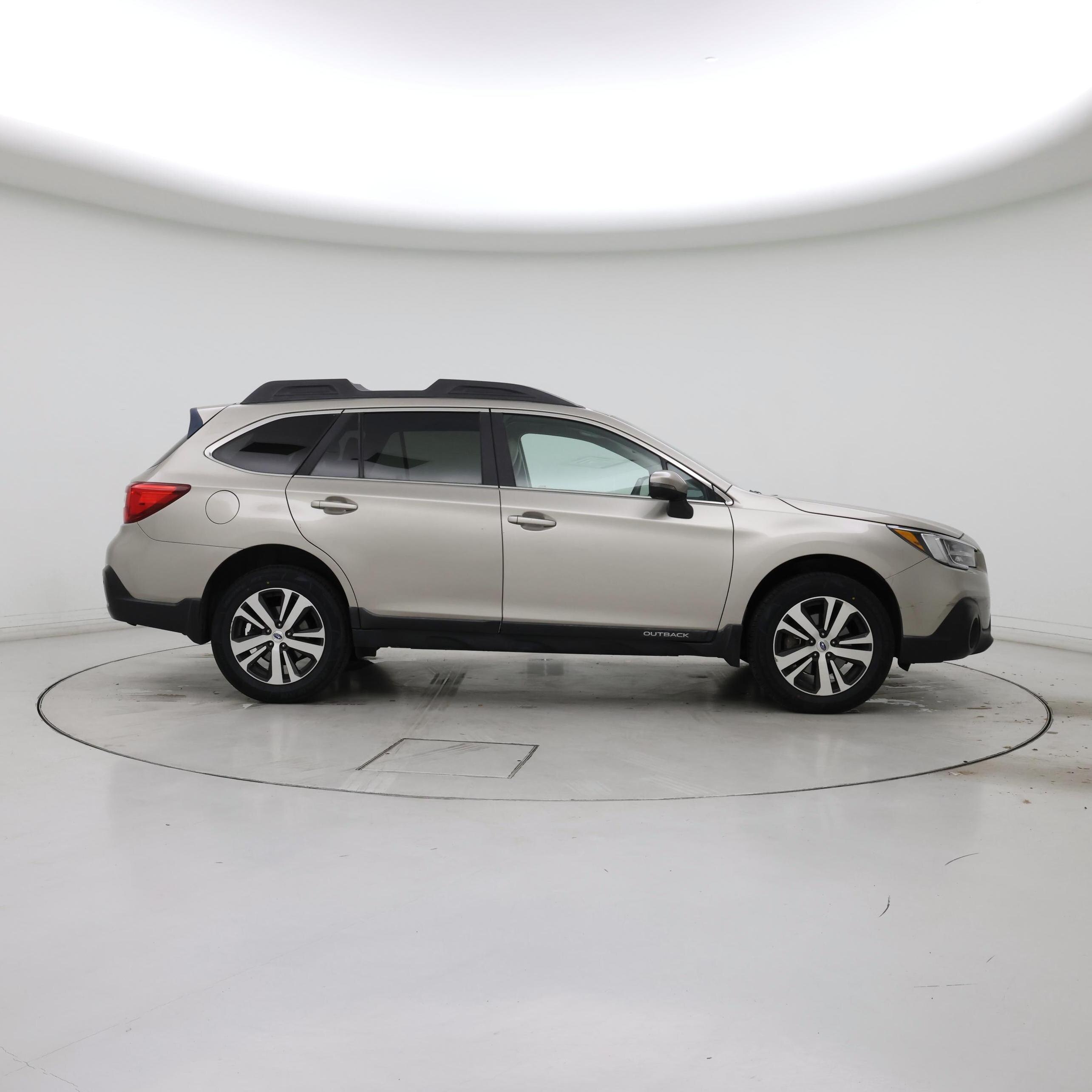 Thumbnail: 2018 Subaru Outback - 7