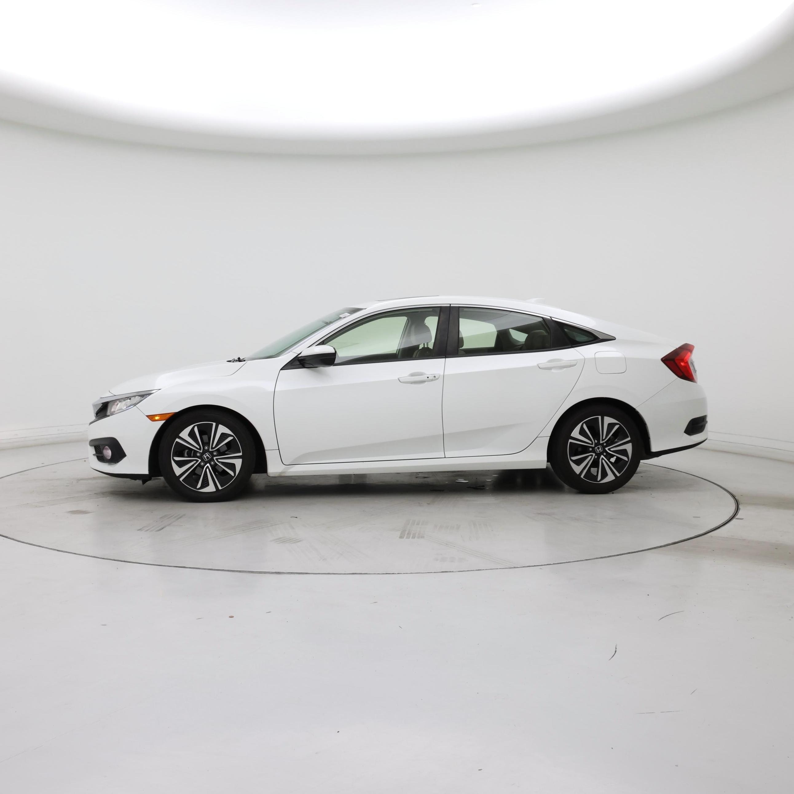 Thumbnail: 2018 Honda Civic - 3
