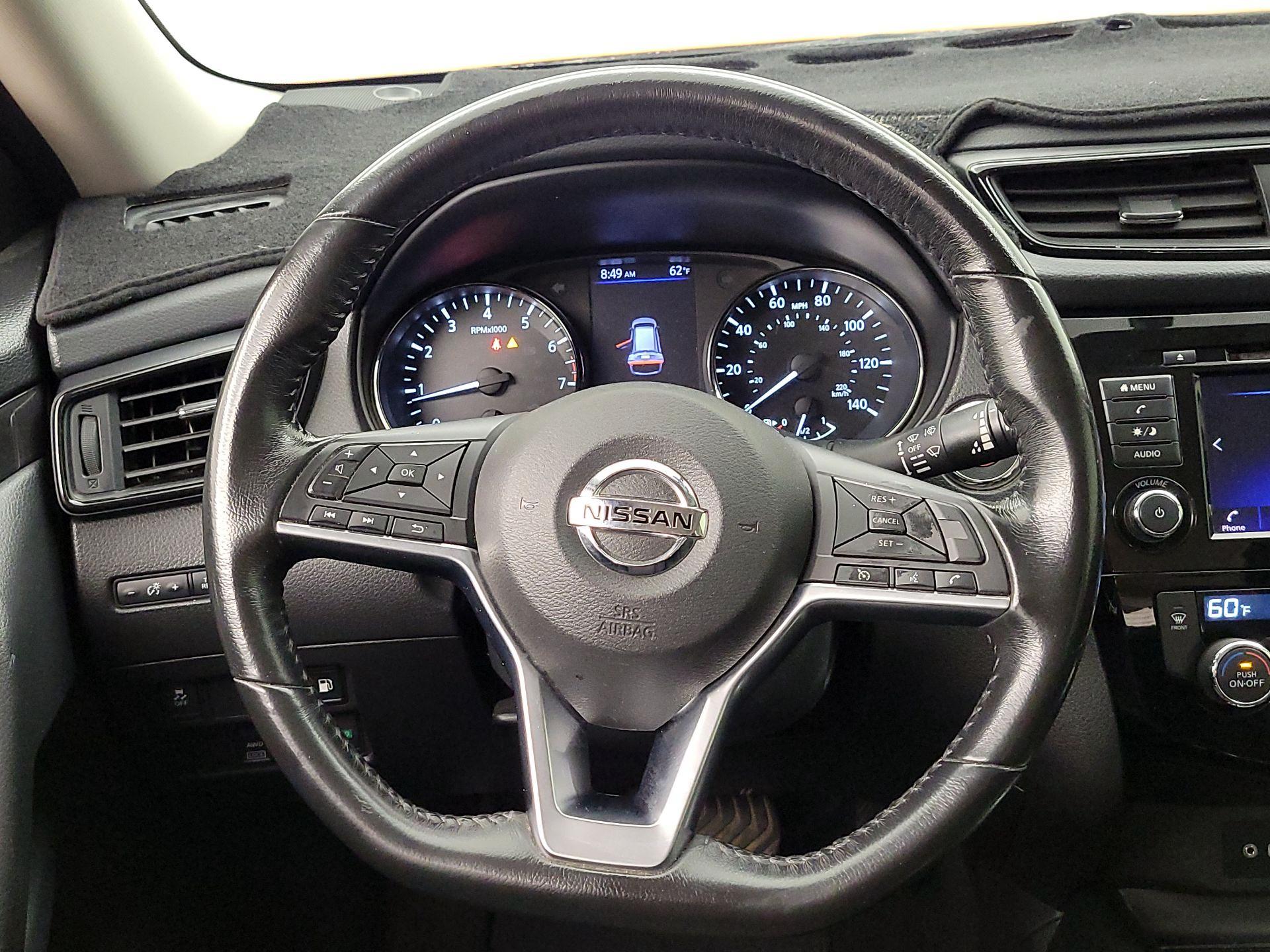 Thumbnail: 2018 Nissan Rogue - 10