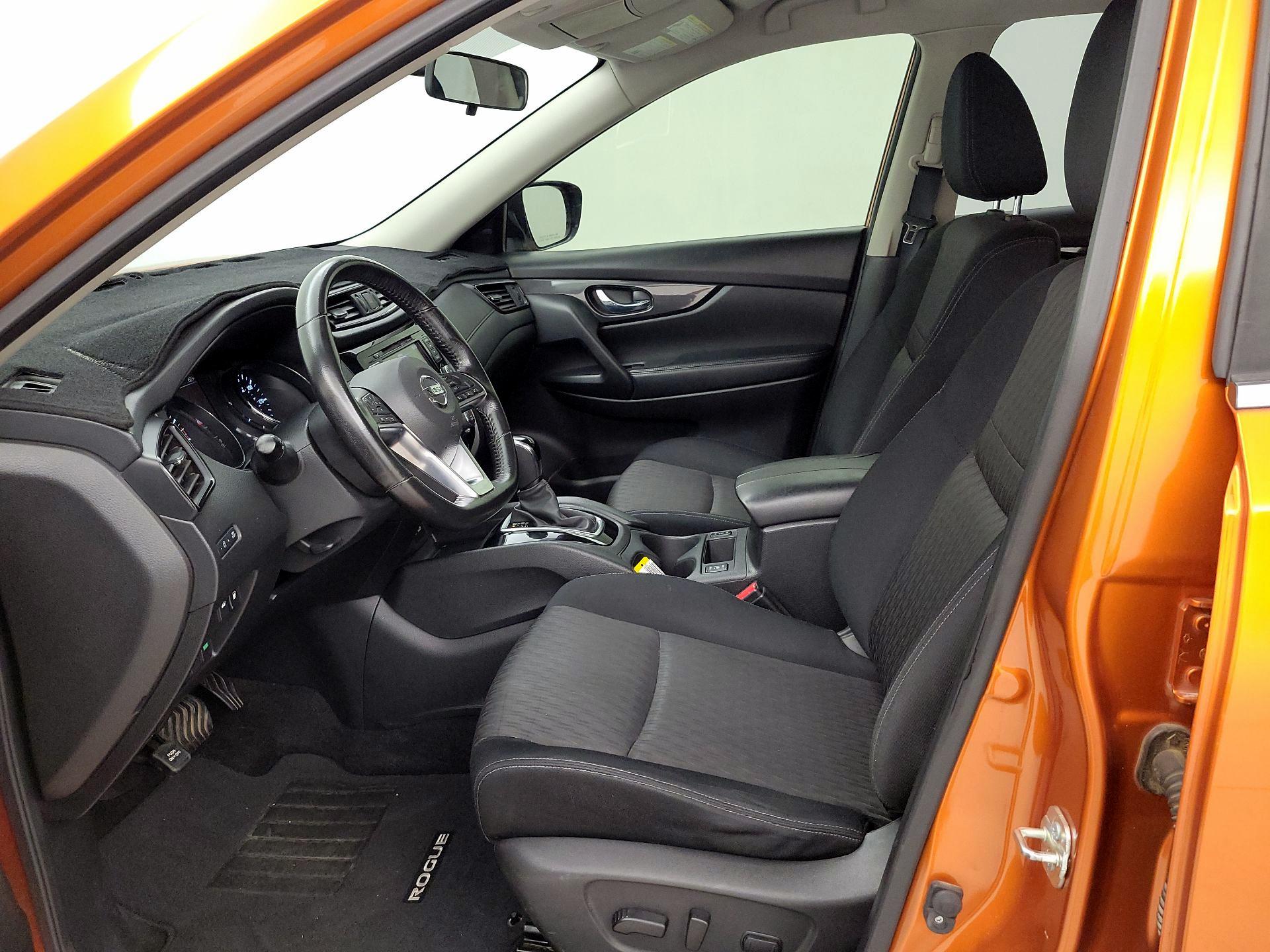 Thumbnail: 2018 Nissan Rogue - 11