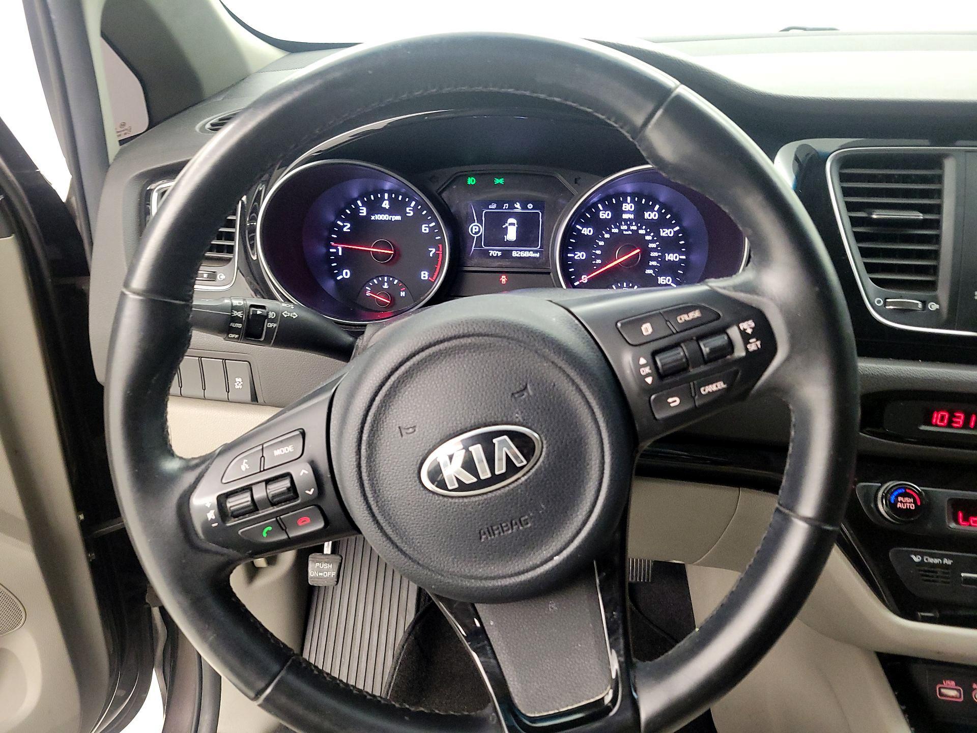 Thumbnail: 2015 Kia Sedona - 10