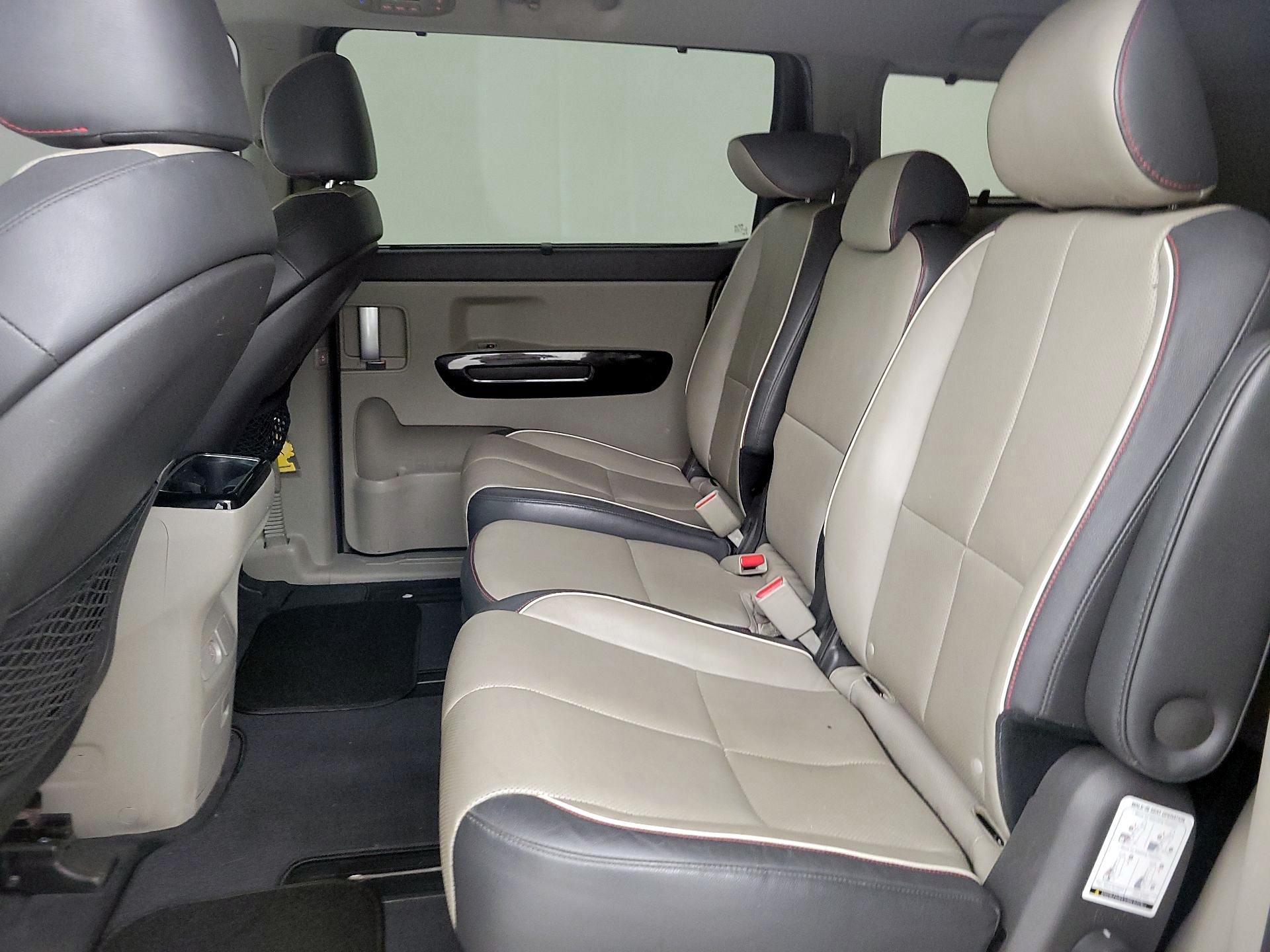 Thumbnail: 2015 Kia Sedona - 19