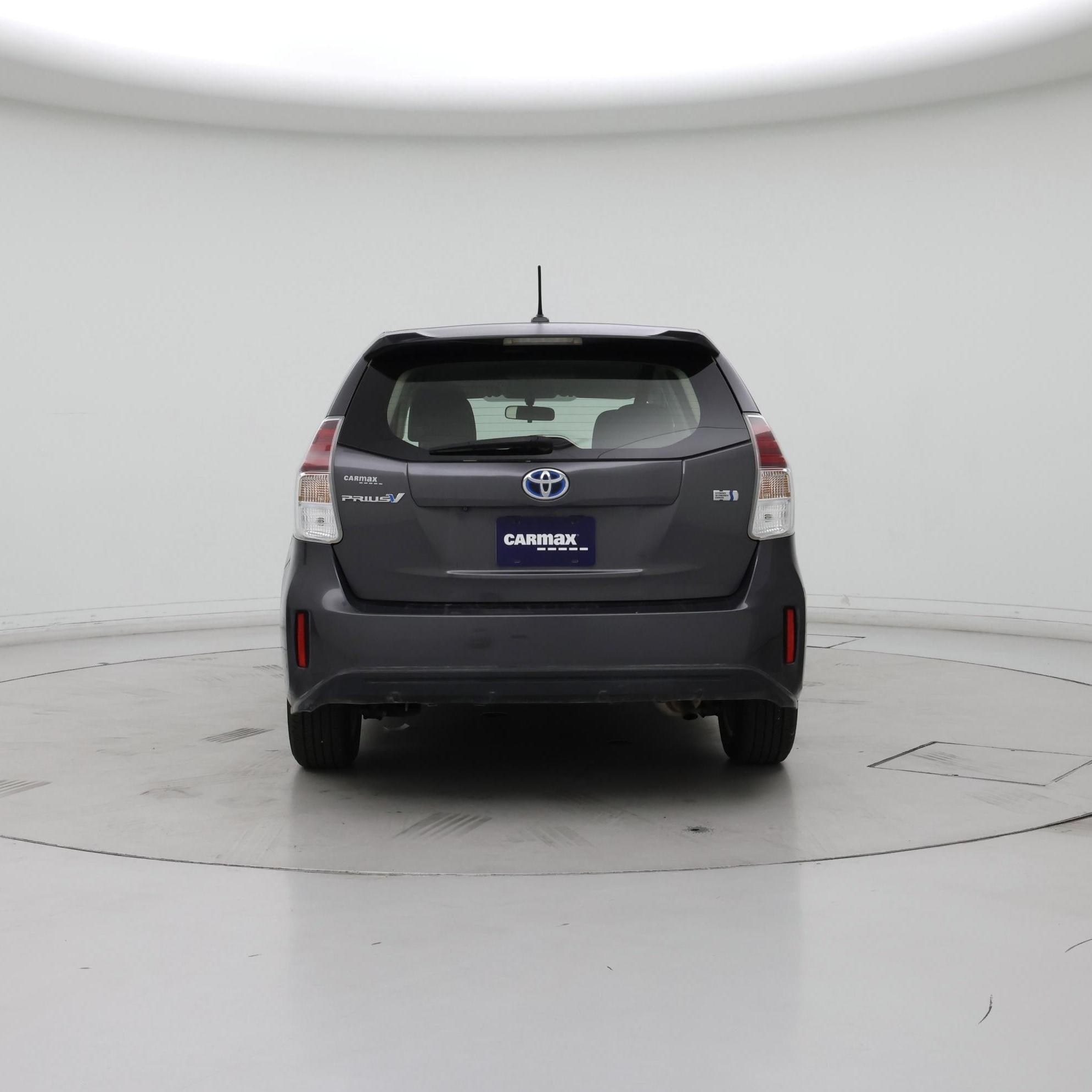 Thumbnail: 2015 Toyota Prius v - 6