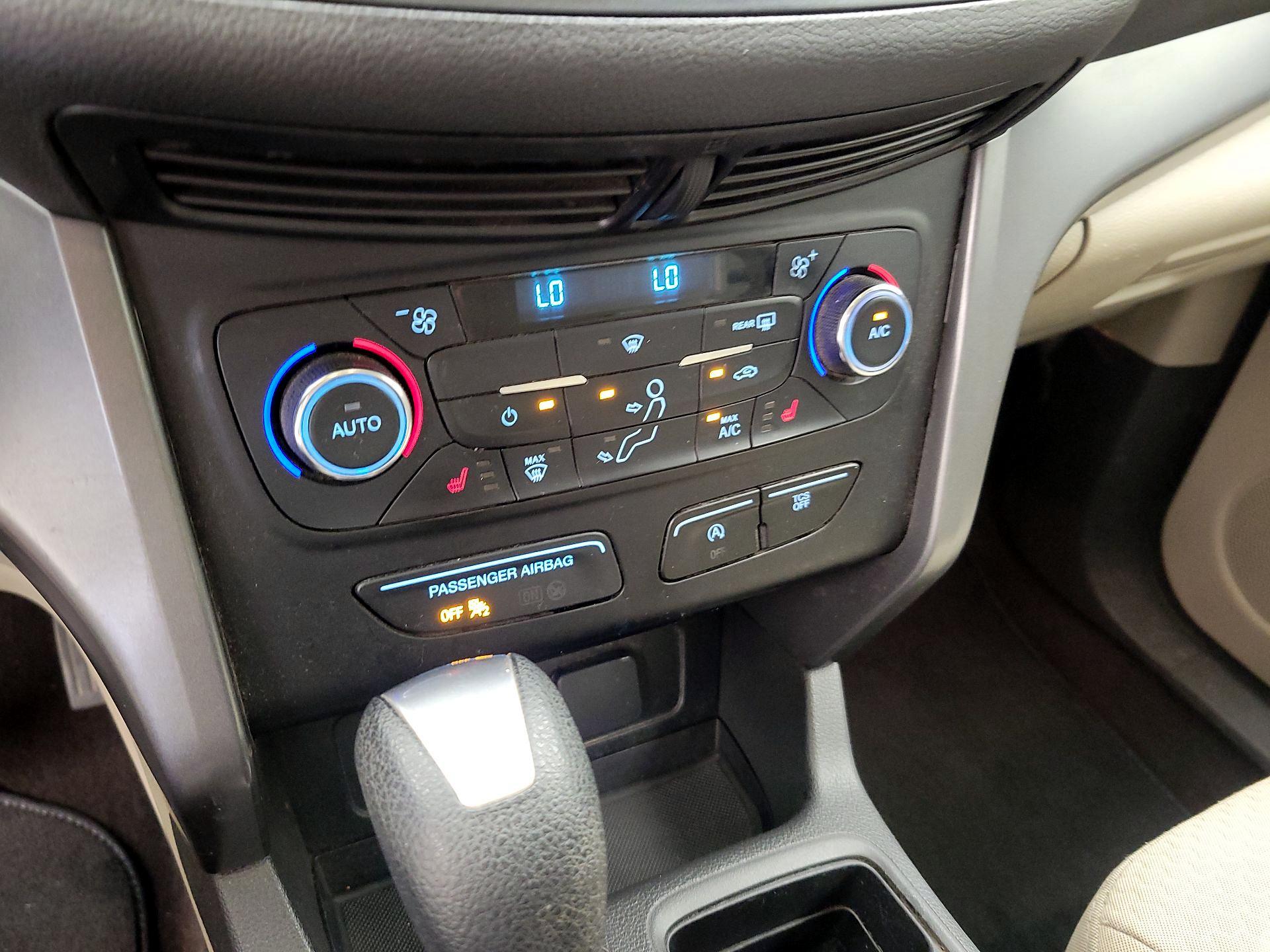Thumbnail: 2017 Ford Escape - 14