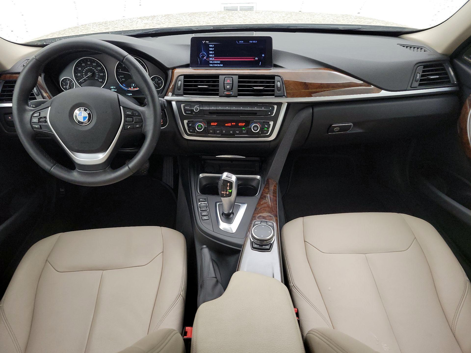 Thumbnail: 2015 BMW 3 Series - 9