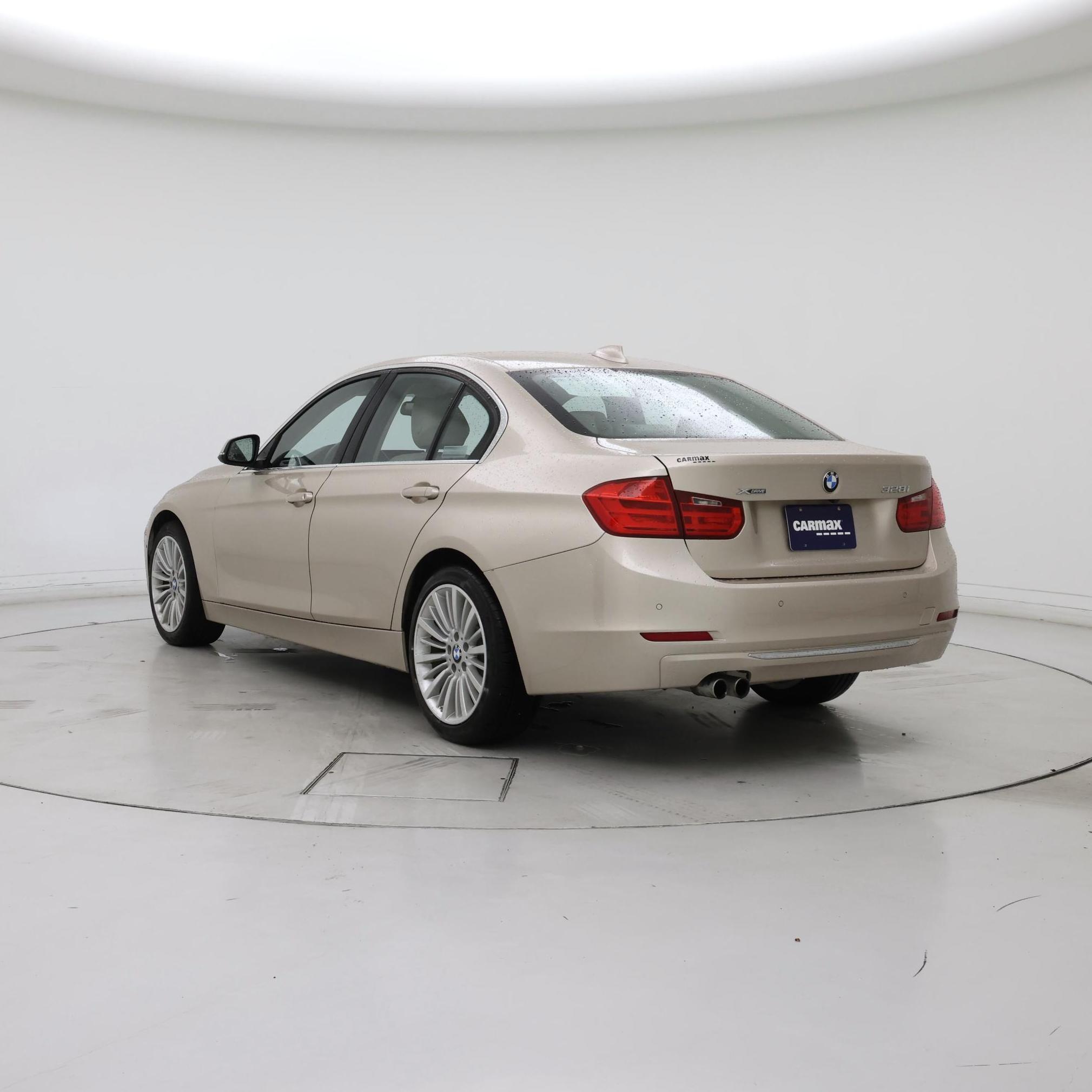 Thumbnail: 2015 BMW 3 Series - 2