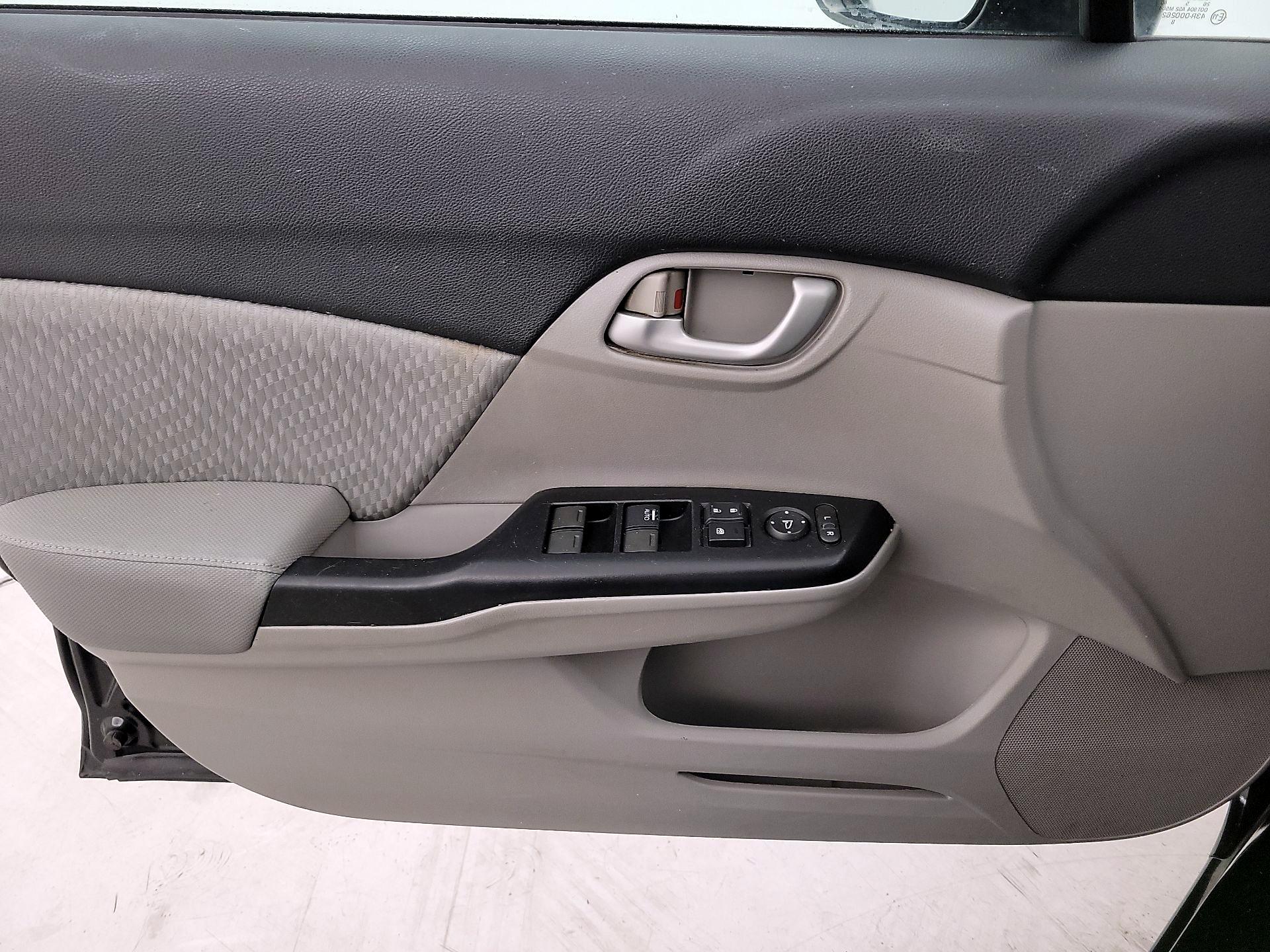 Thumbnail: 2015 Honda Civic - 12