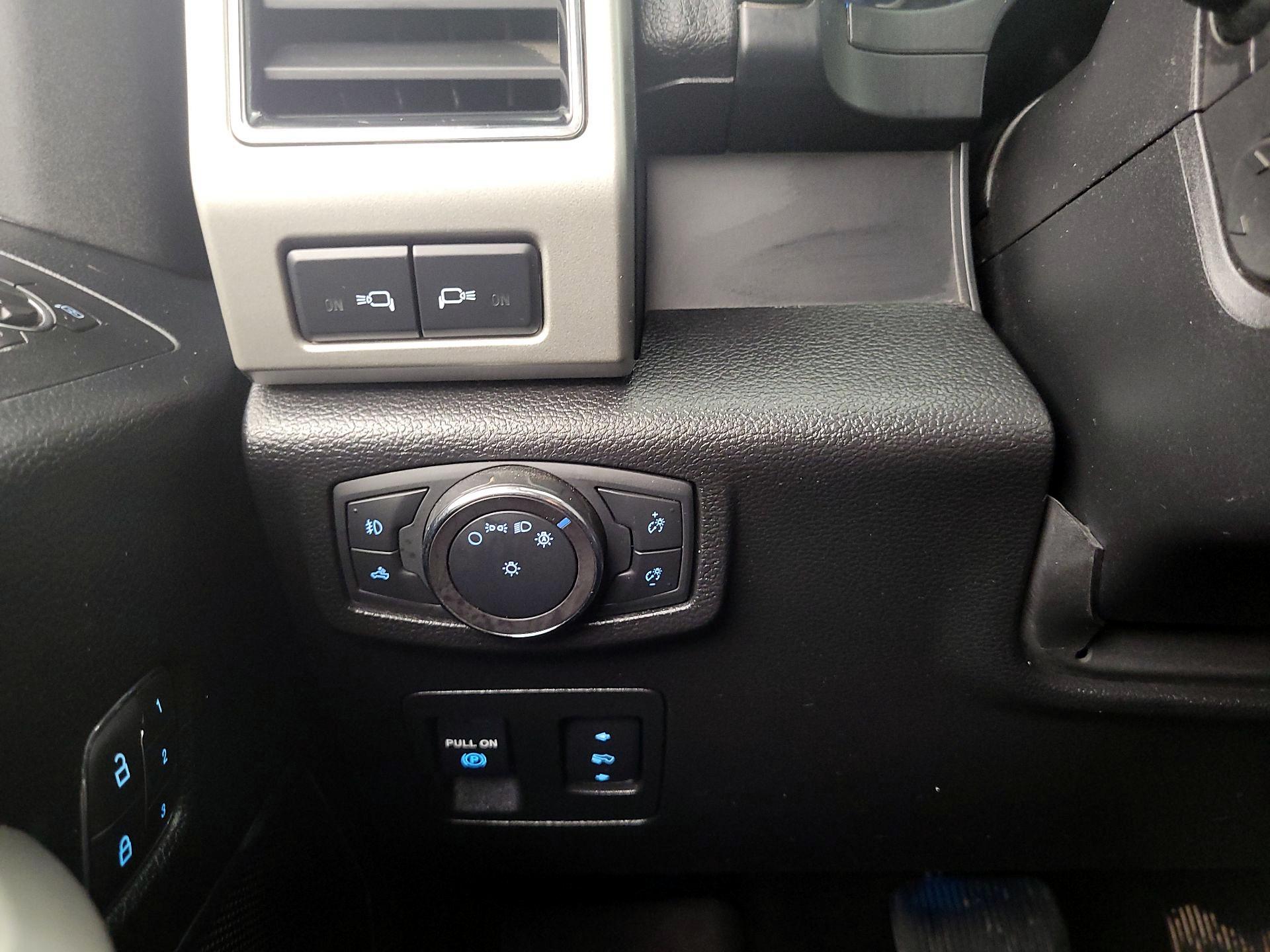 Thumbnail: 2018 Ford F-150 - 13