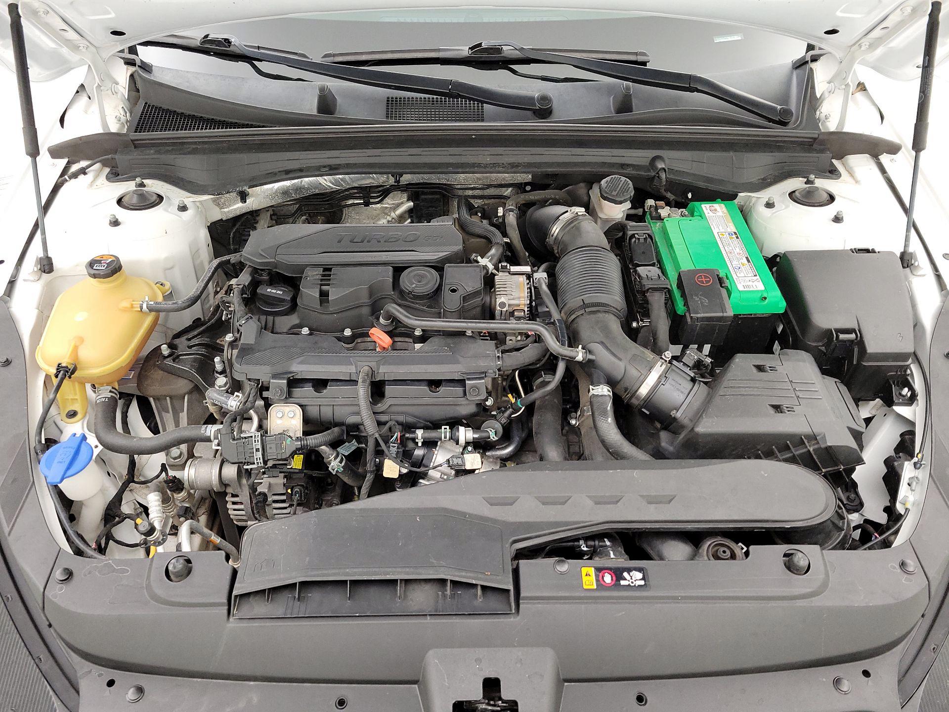 Thumbnail: 2022 Kia K5 - 17