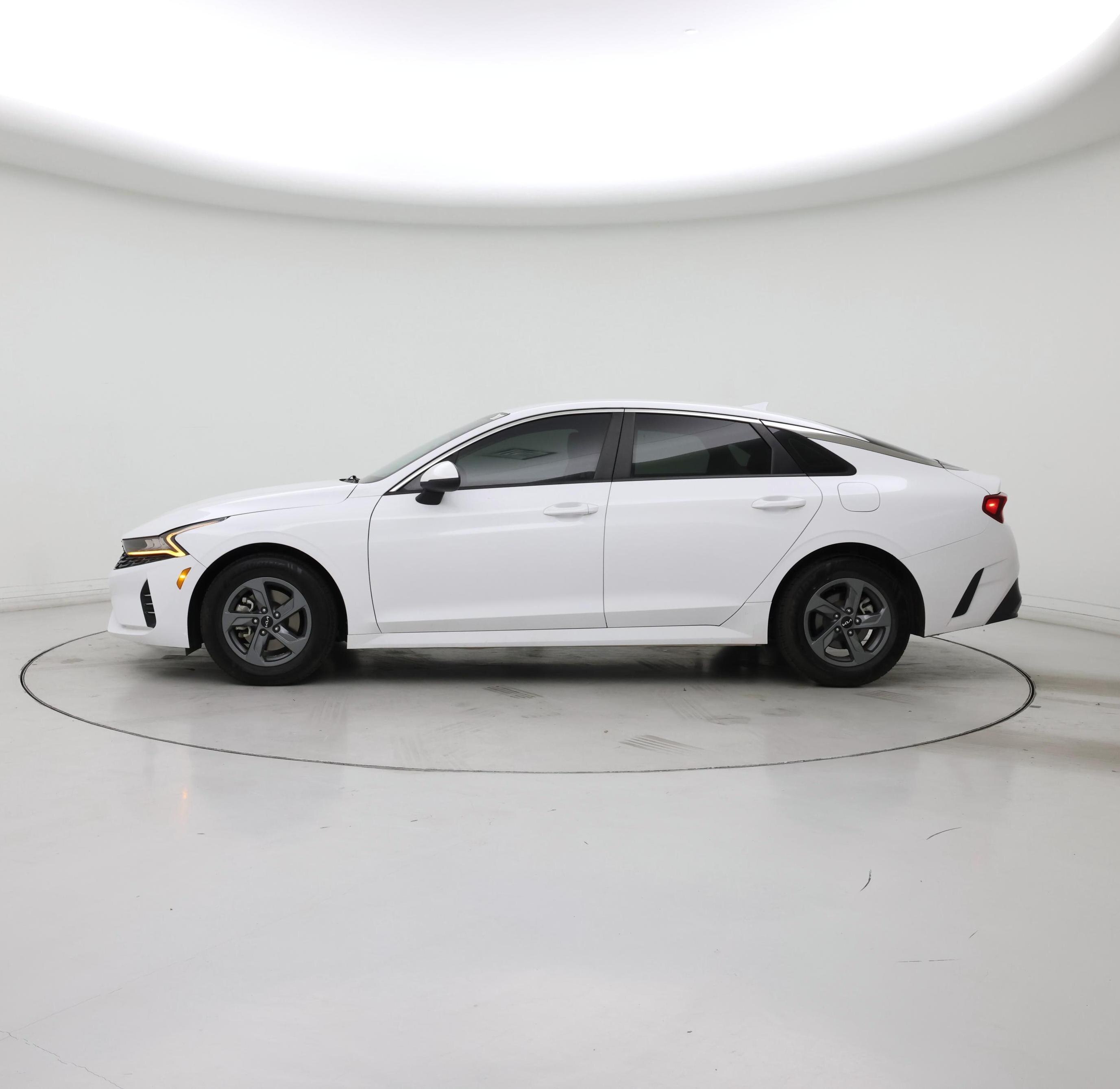 Thumbnail: 2022 Kia K5 - 3