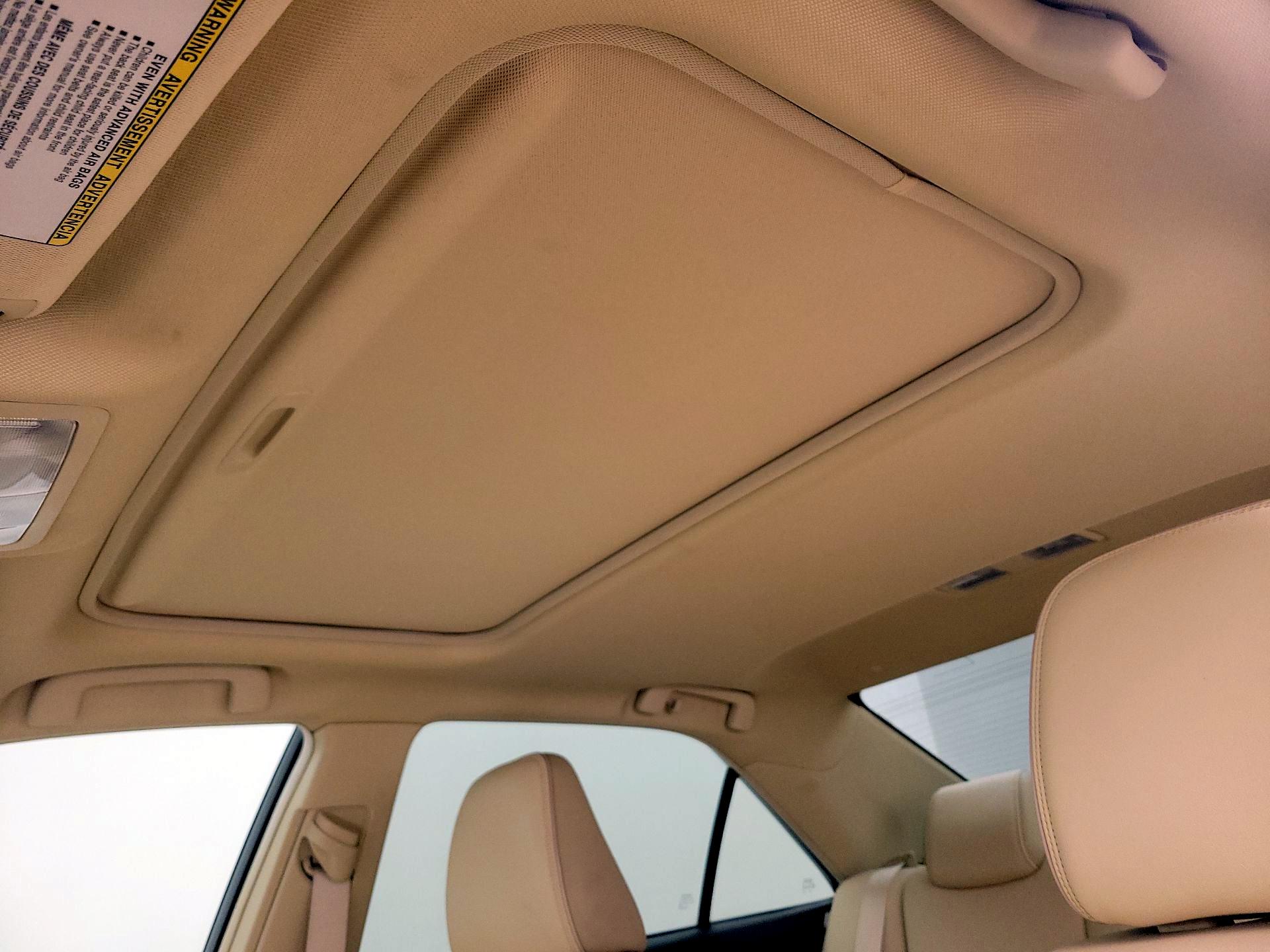 Thumbnail: 2015 Toyota Camry - 19