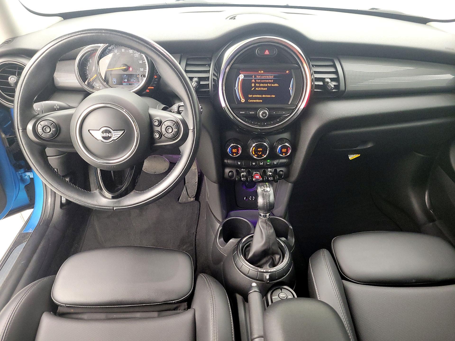 Thumbnail: 2016 MINI Cooper Hardtop - 9
