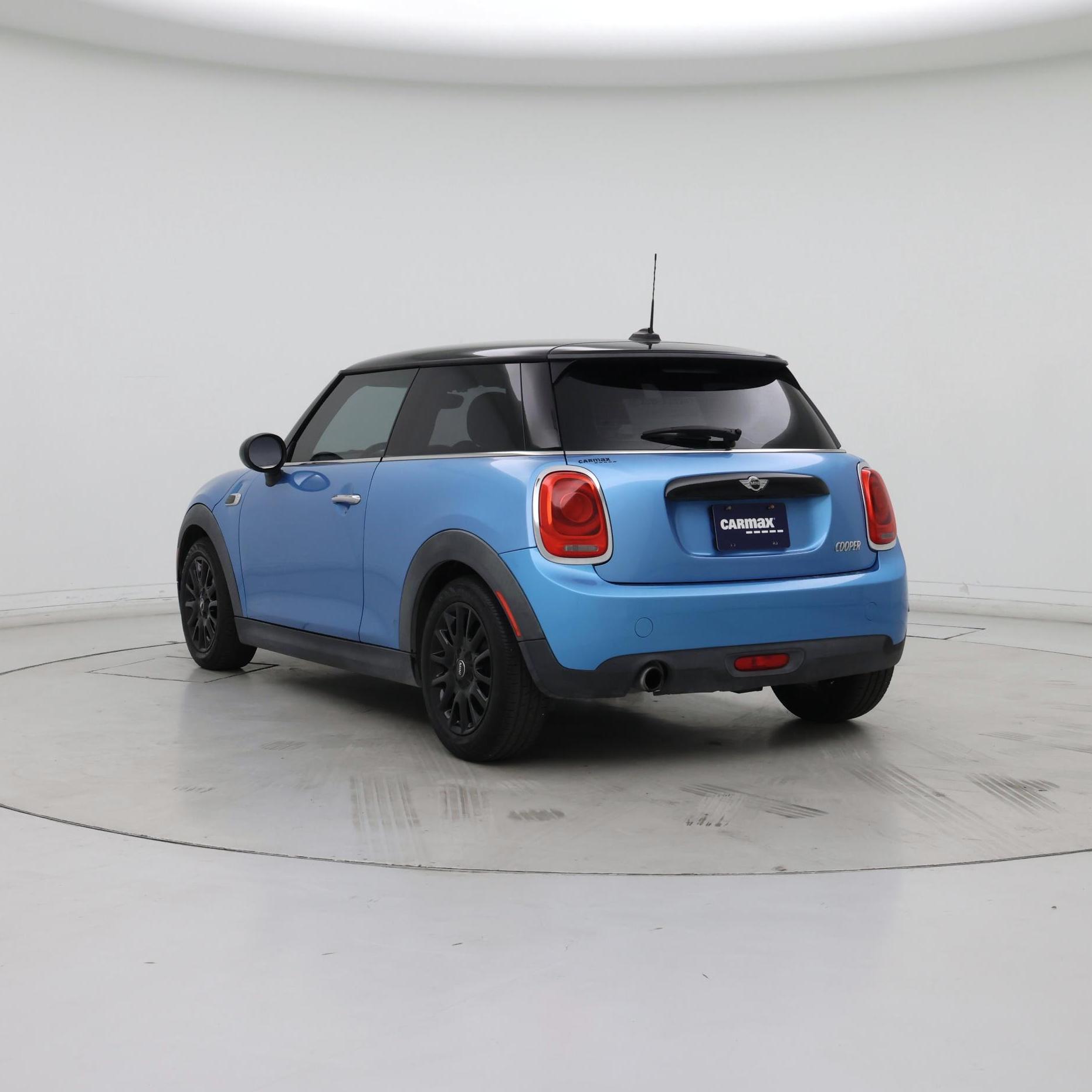 Thumbnail: 2016 MINI Cooper Hardtop - 2