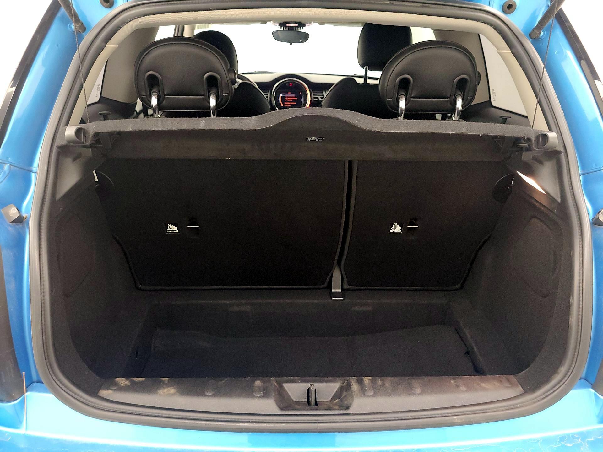Thumbnail: 2016 MINI Cooper Hardtop - 19