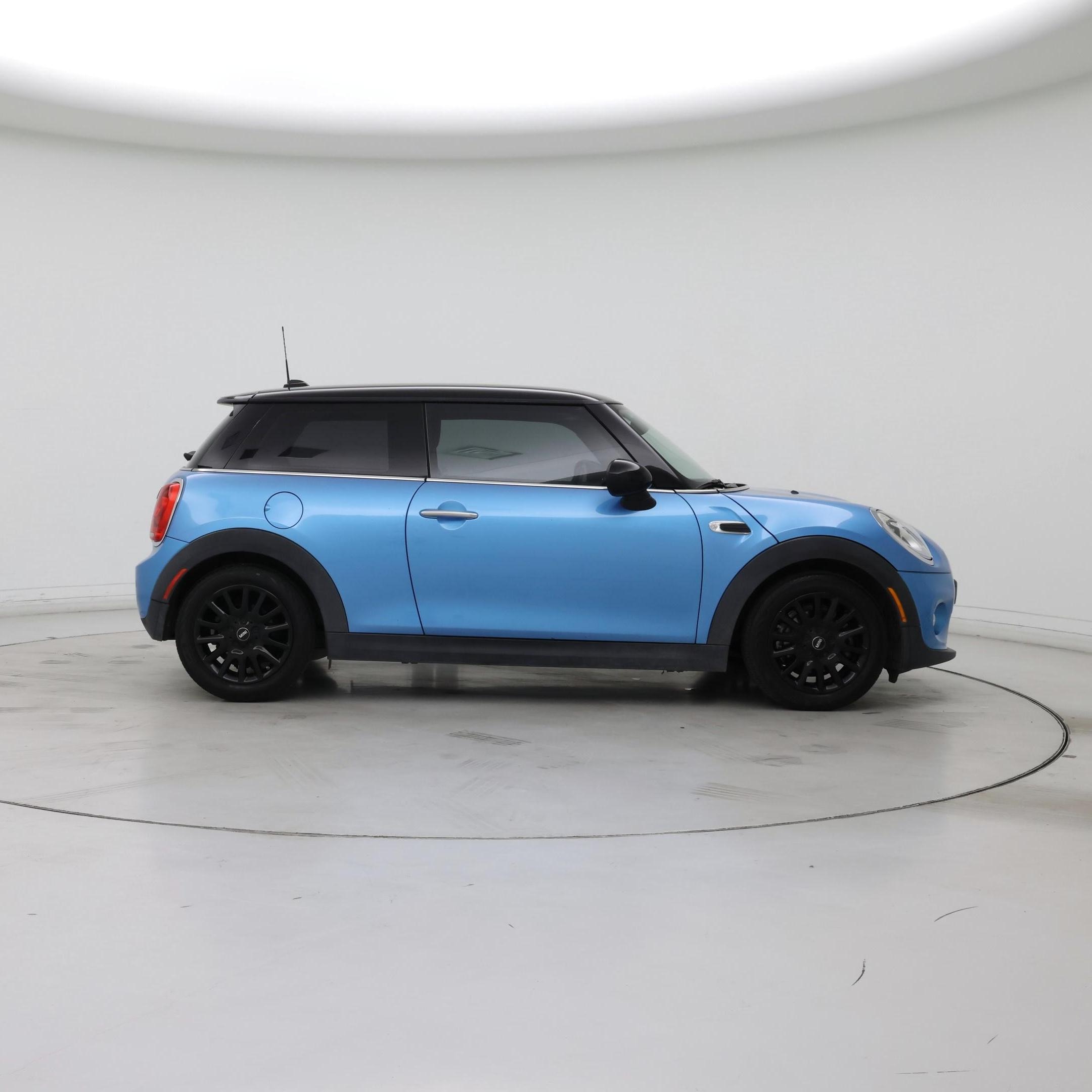 Thumbnail: 2016 MINI Cooper Hardtop - 7
