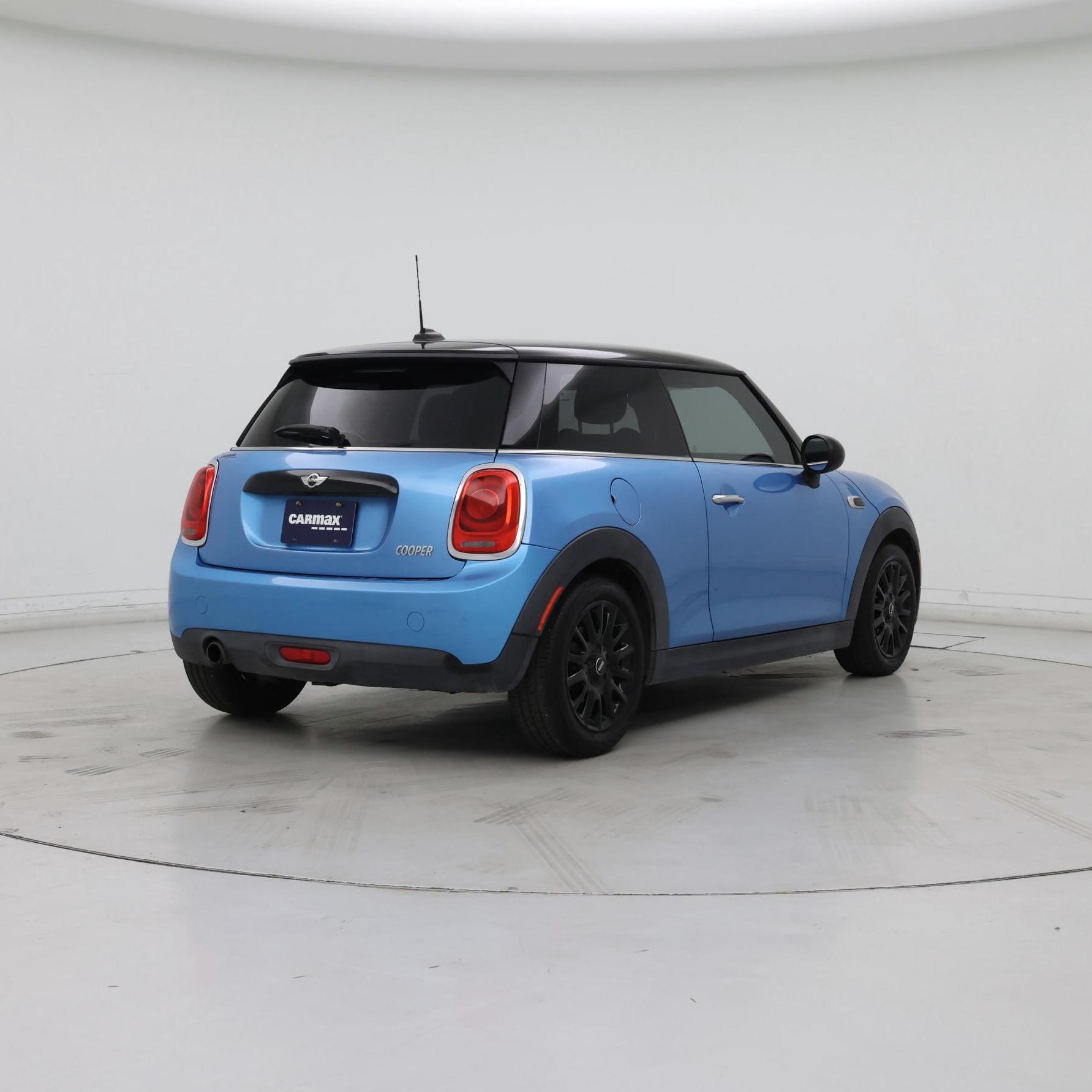 Thumbnail: 2016 MINI Cooper Hardtop - 8