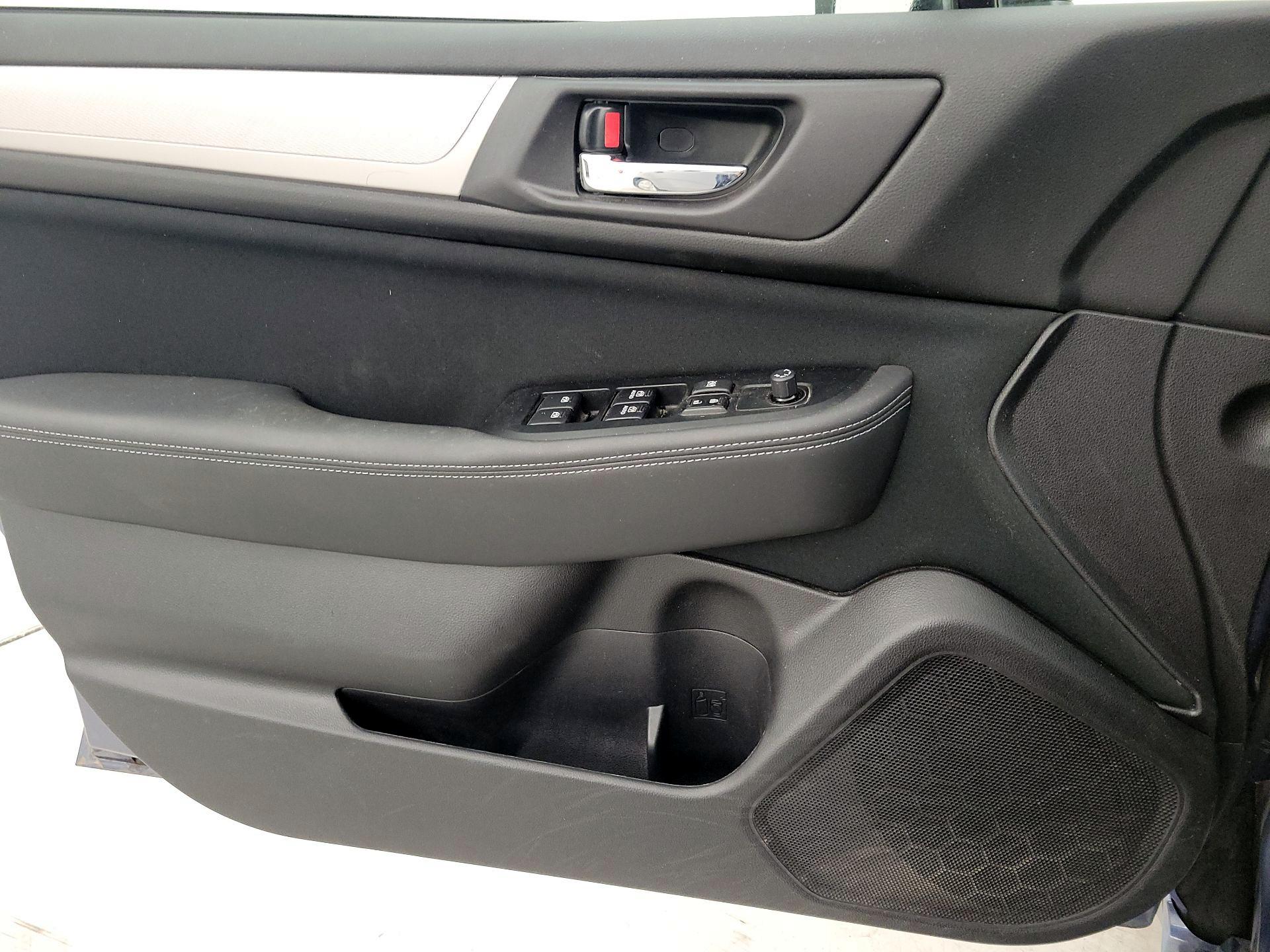 Thumbnail: 2016 Subaru Legacy - 12
